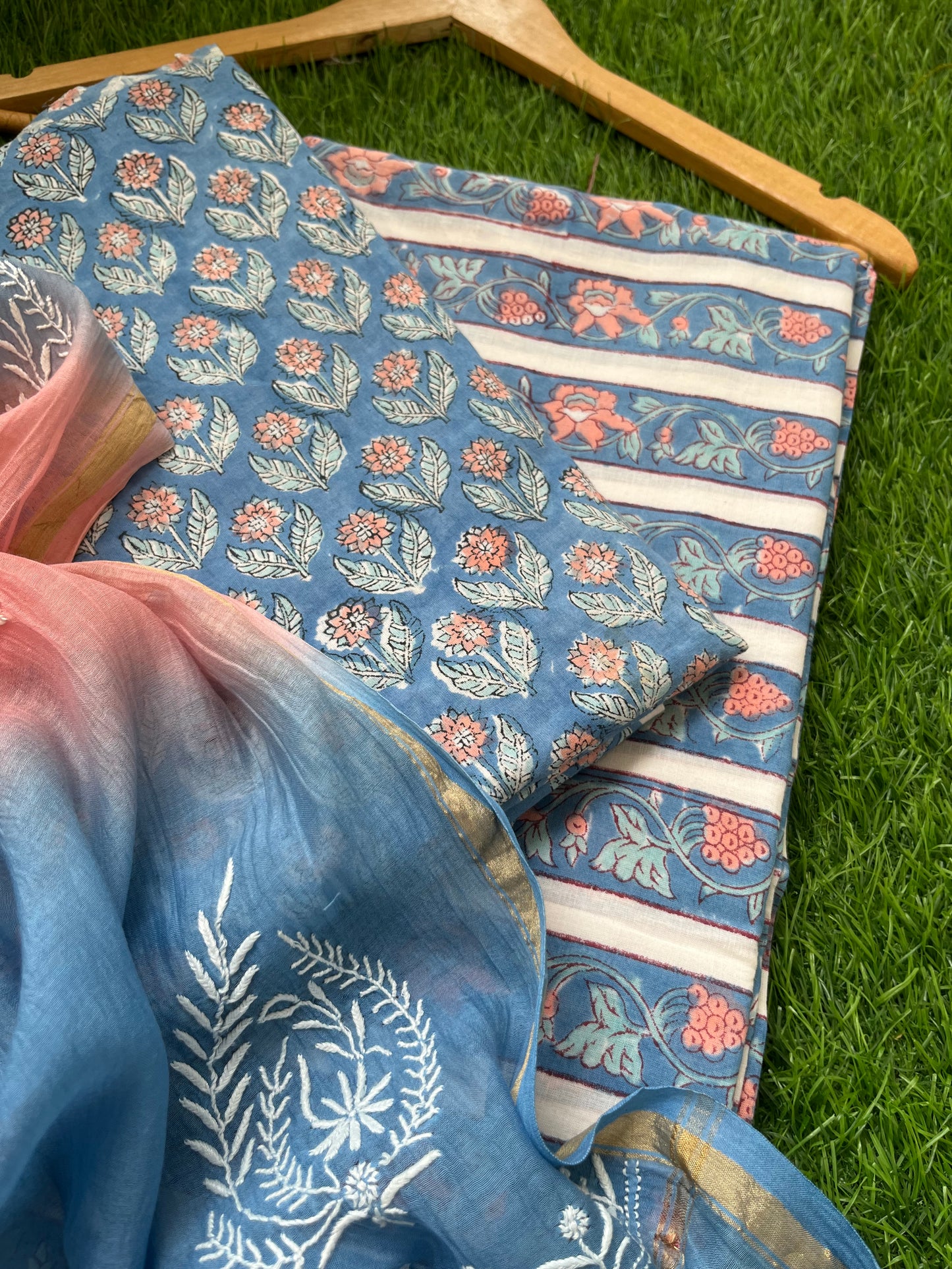 रोज़ाना  :Chanderi Chikankari Dupatta with cotton kurta bottom Fabric