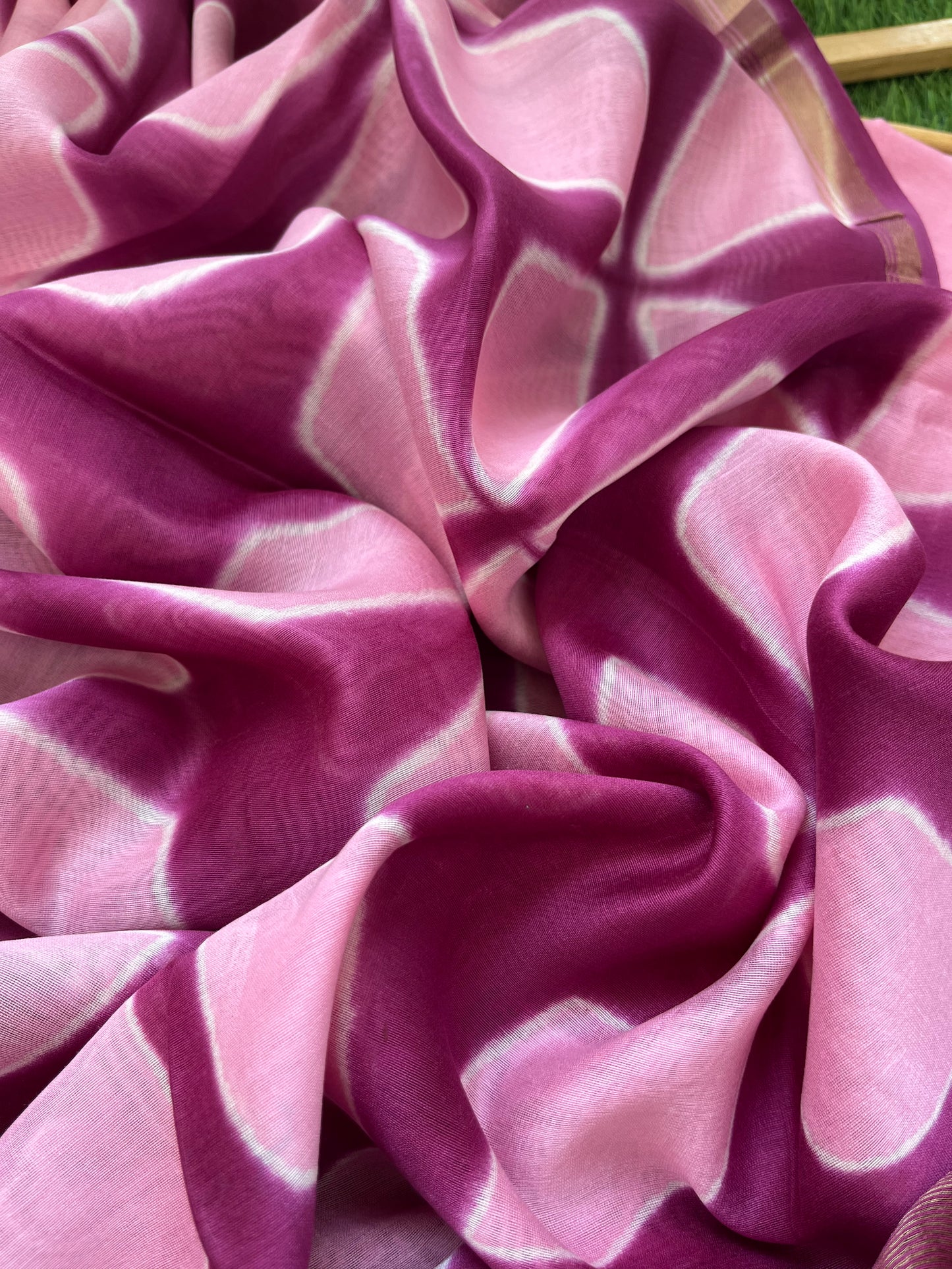 Chanderi Clamp Dye dupatta with plain fabric