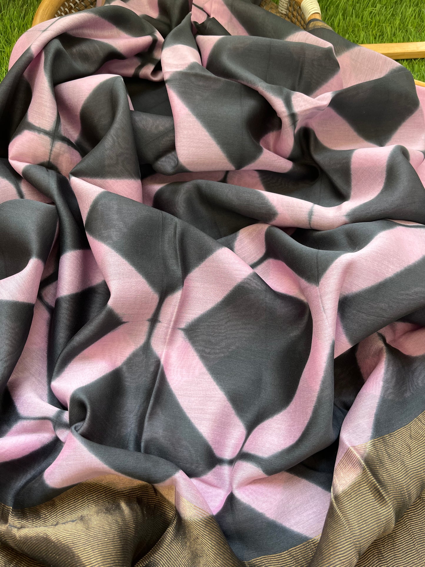 Chanderi Clamp Dye dupatta with plain fabric