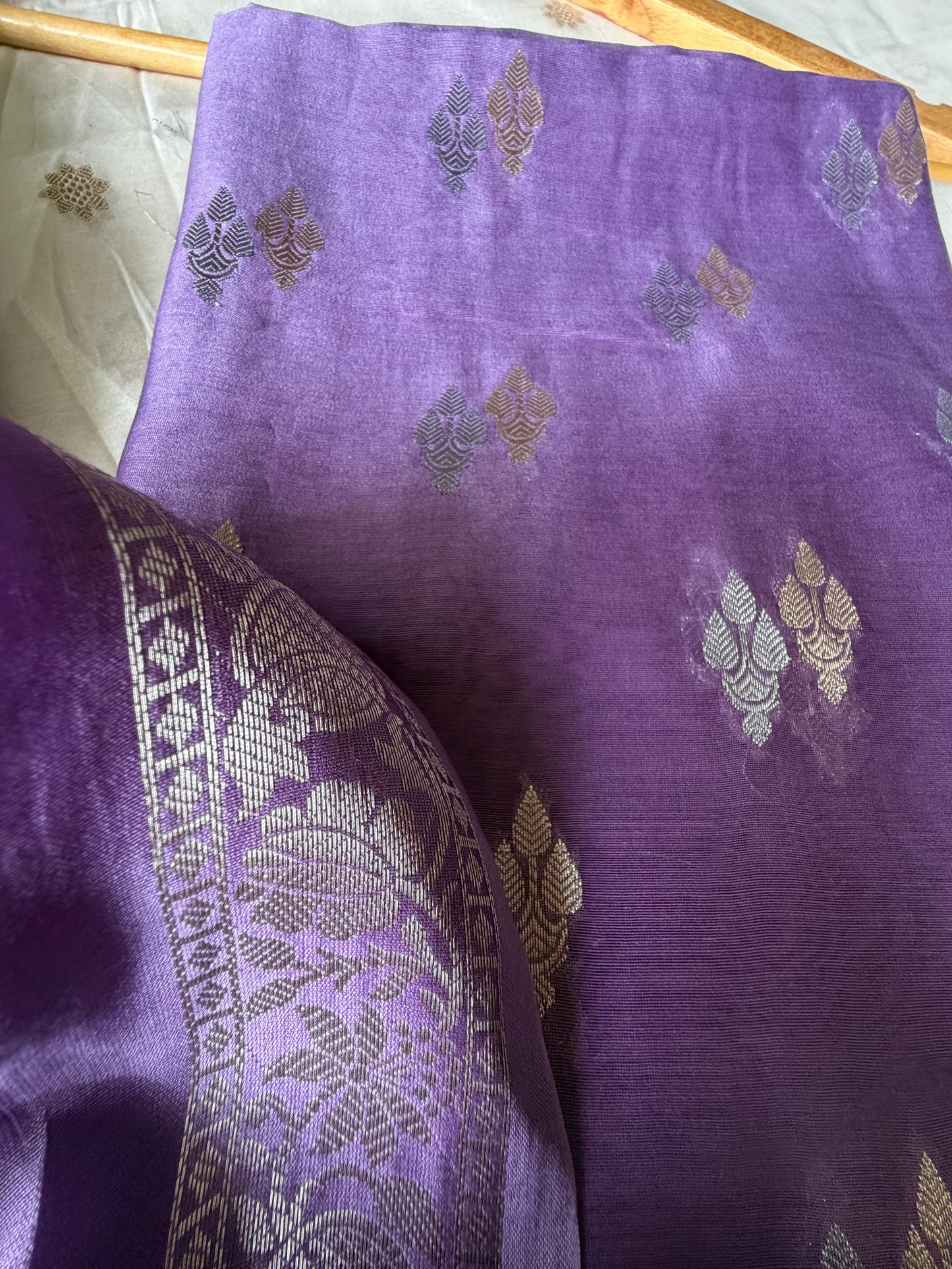 त्योहार् -Banarasi chanderi dupatta kurta