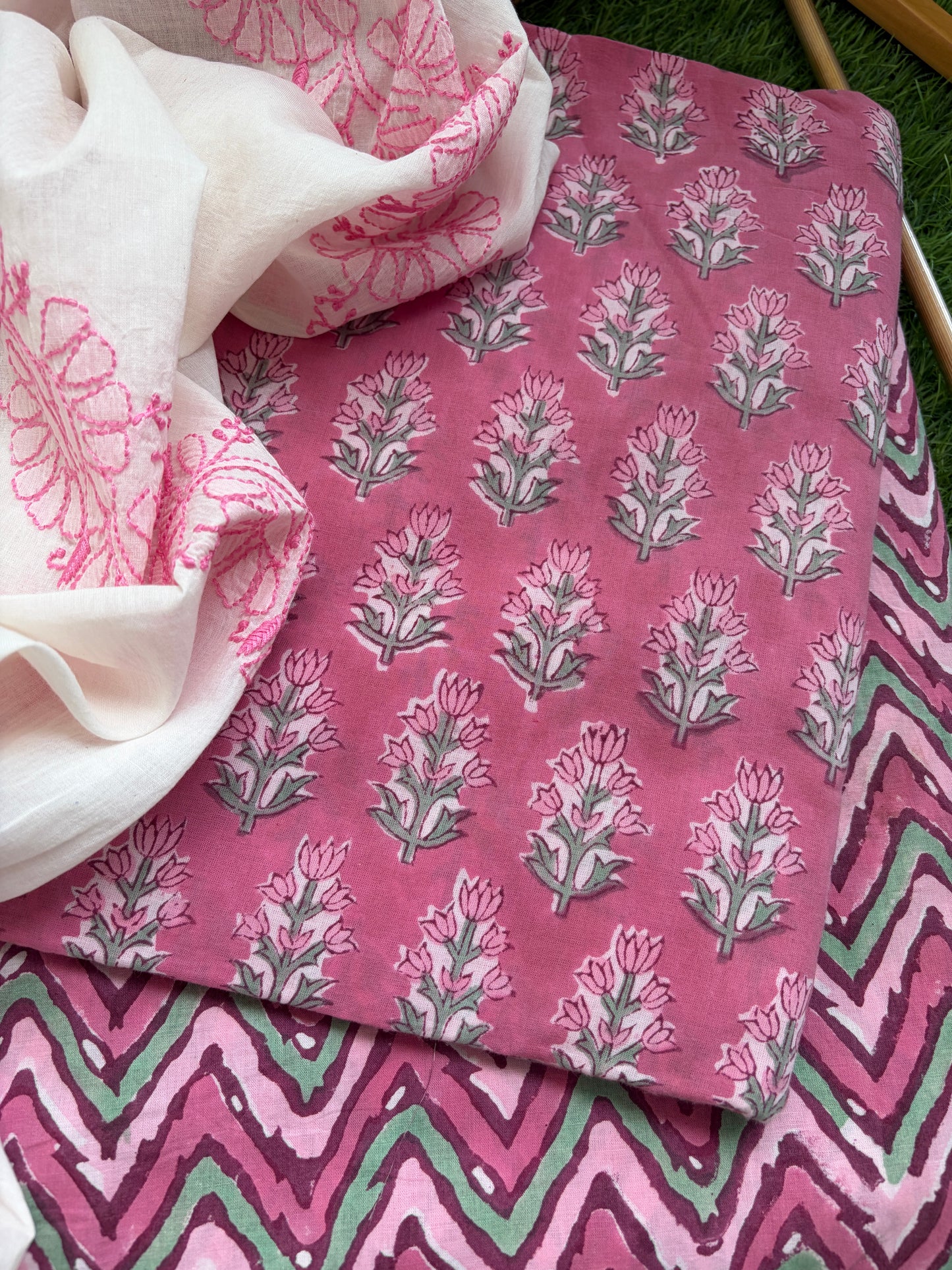 Cotton kurta bottom mul chikankari dupatta