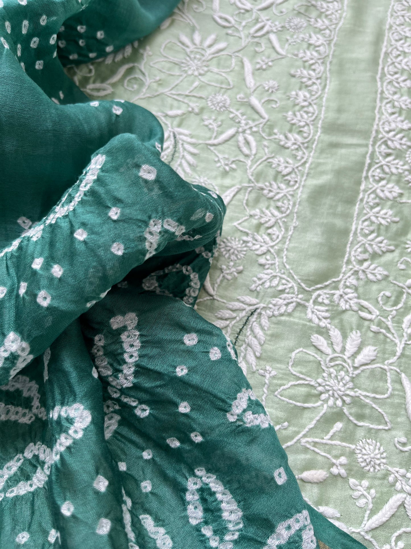 Chanderi Chikankari Kurta bandhani Dupatta