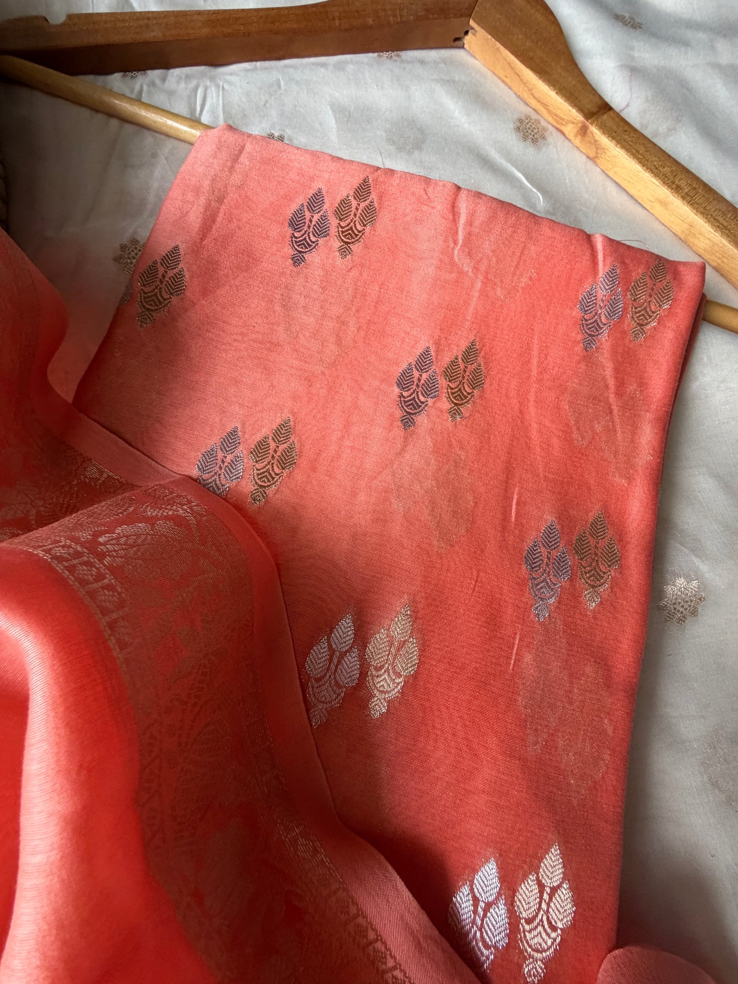 त्योहार् -Banarasi chanderi dupatta kurta