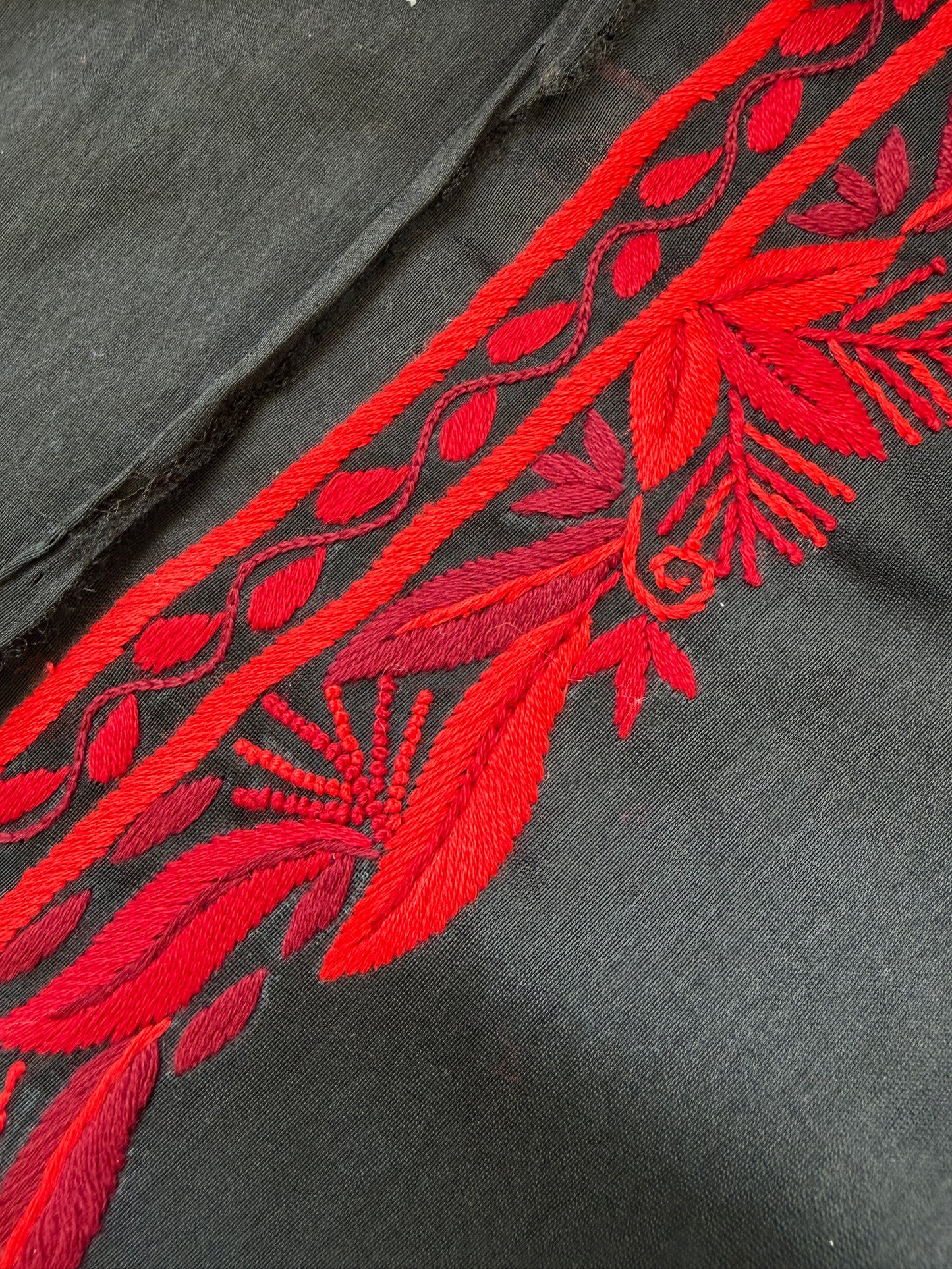 Hand embroidered chanderi kurta chanderi silk bandhani dupatta