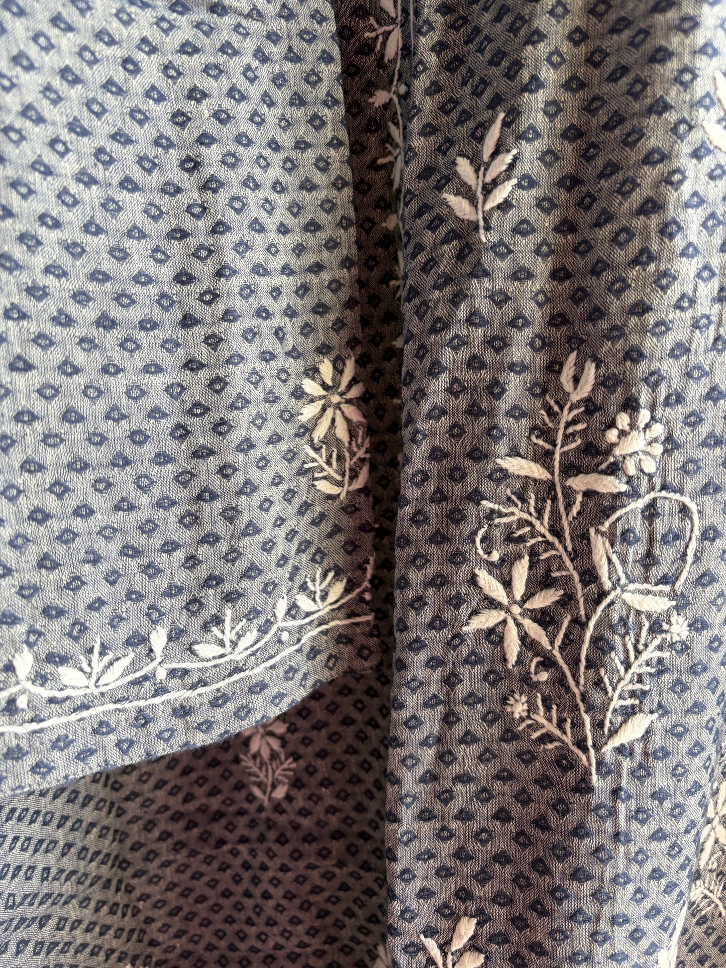 Rozana: Mangalgiri Cotton chikankari kurta