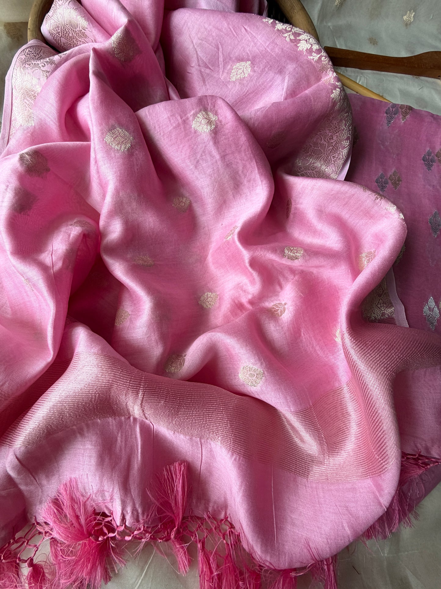 त्योहार् -Banarasi chanderi dupatta kurta