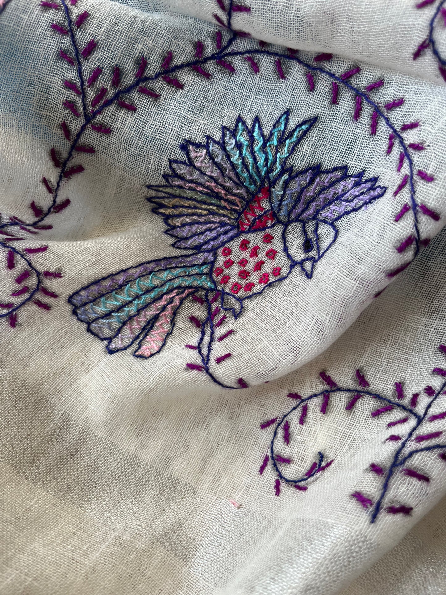 Linen sozni kaam dupatta paired with mangalgiri cotton kurta bottom fabric