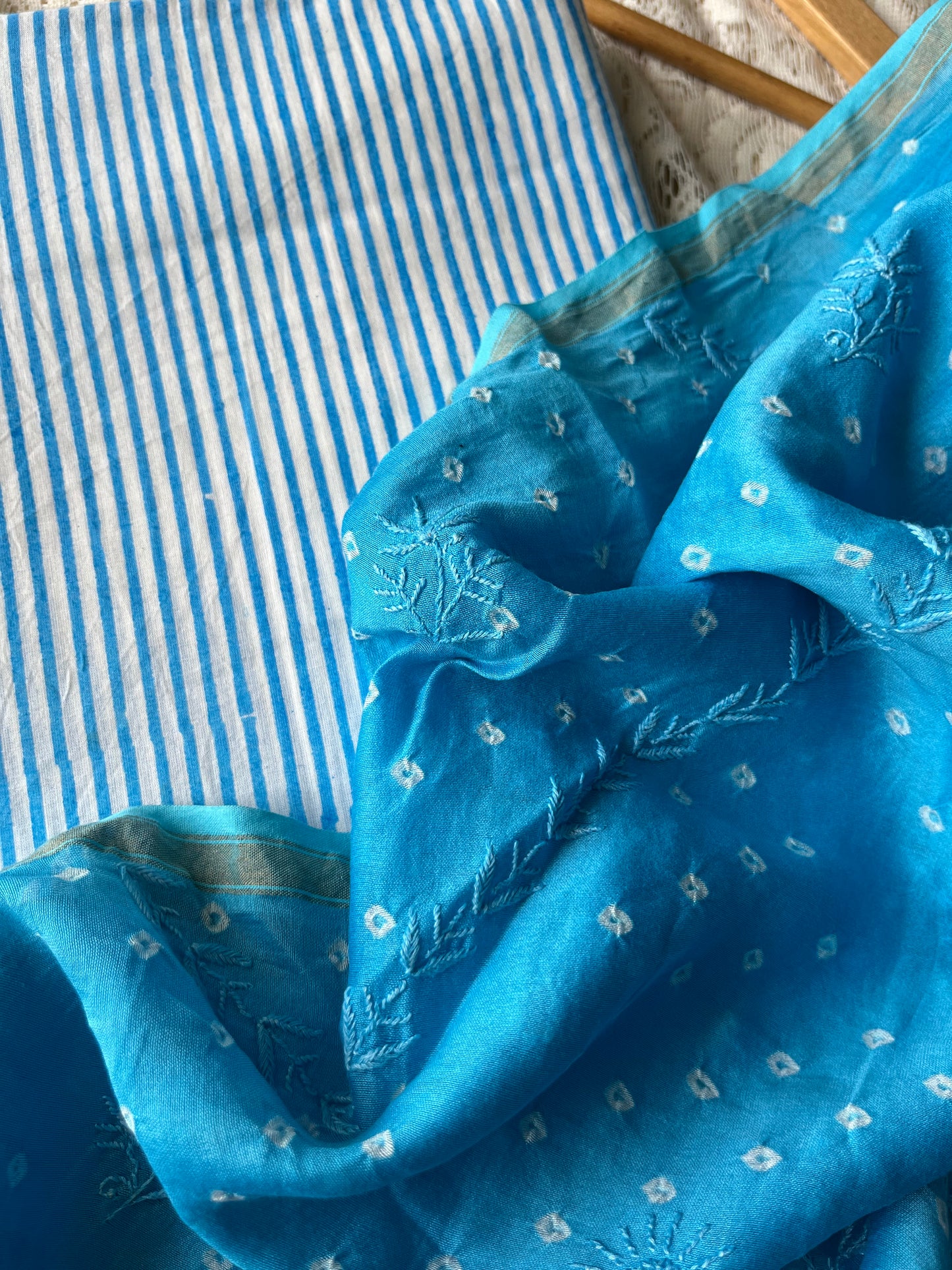 Cotton kurta bottom chikankari dupatta