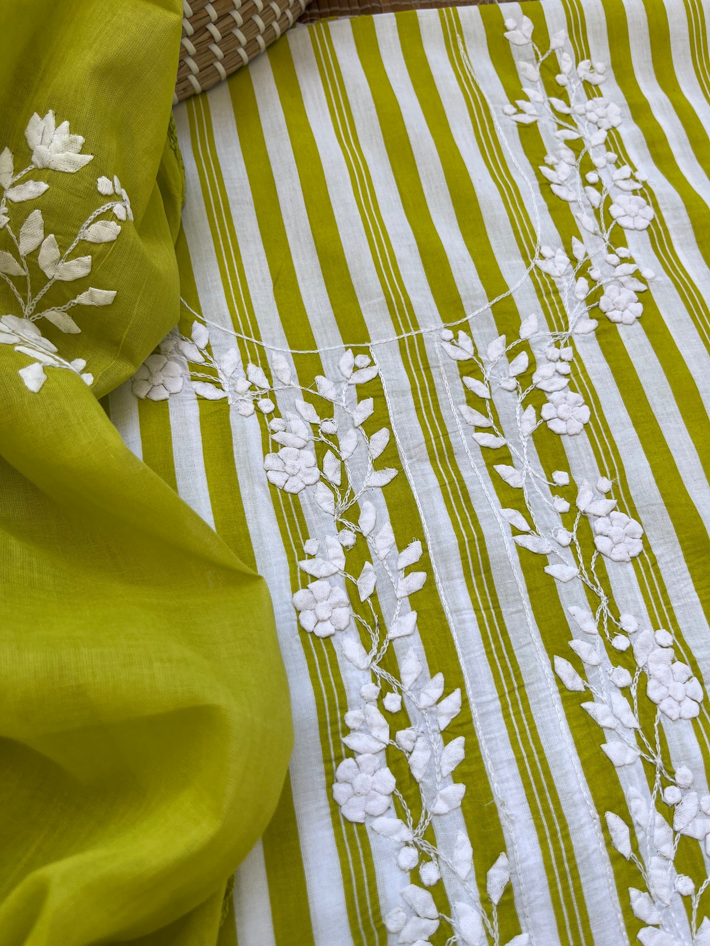 Patti kaam kurta Dupatta