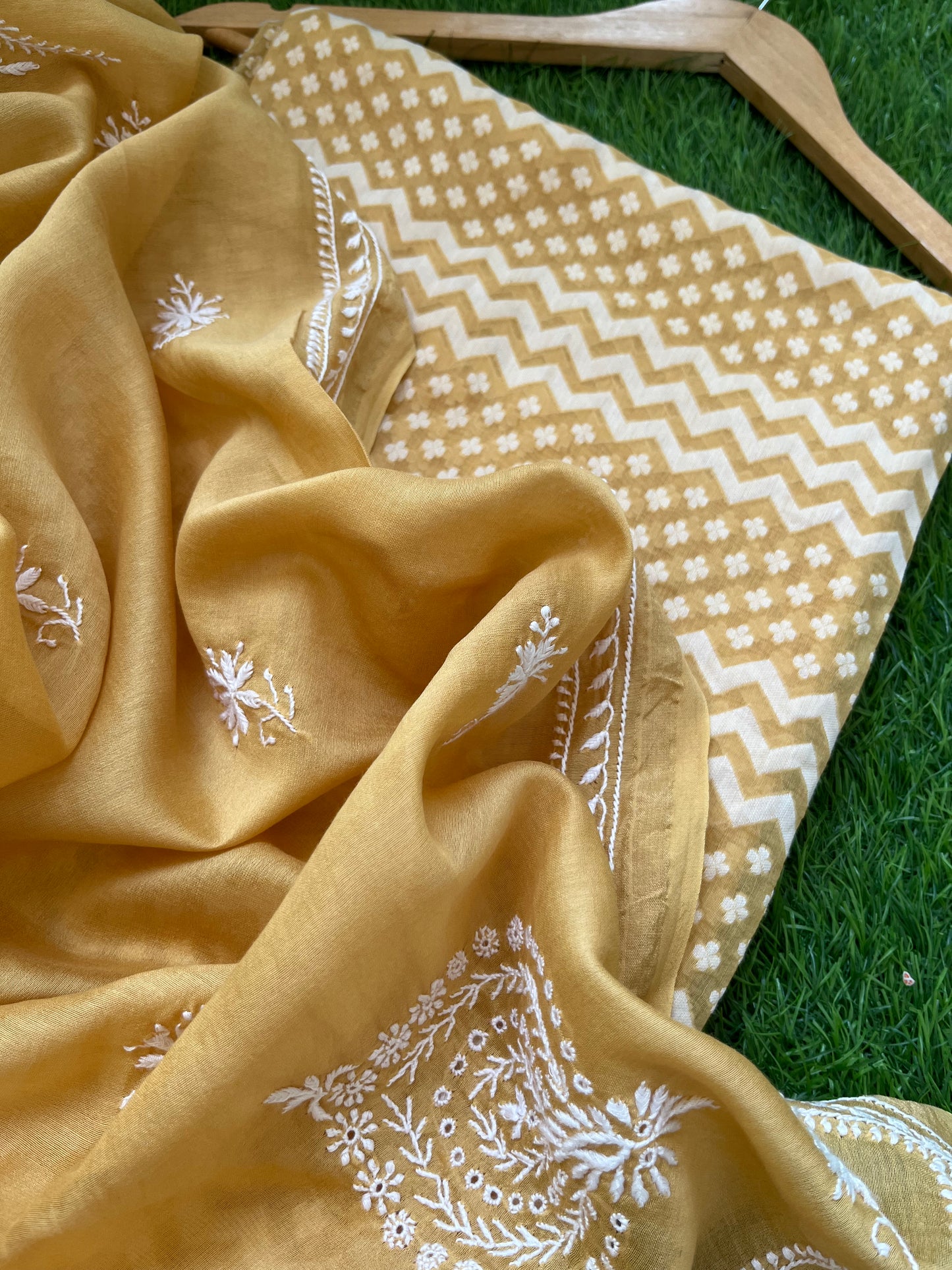 Jaamdani kurta chikankari dupatta