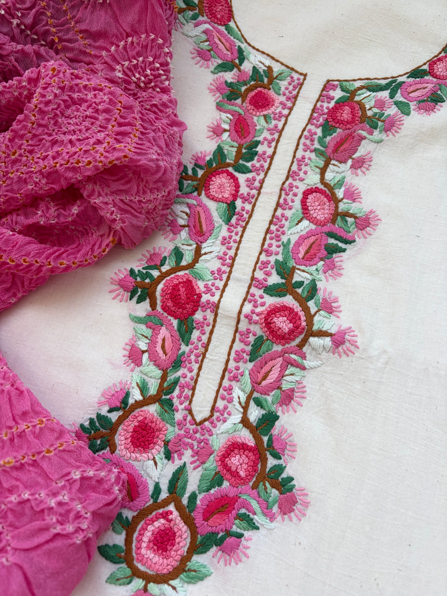 Handwoven Cotton knot work embroidered kurta and plain bottom fabric bandhani Dupatta