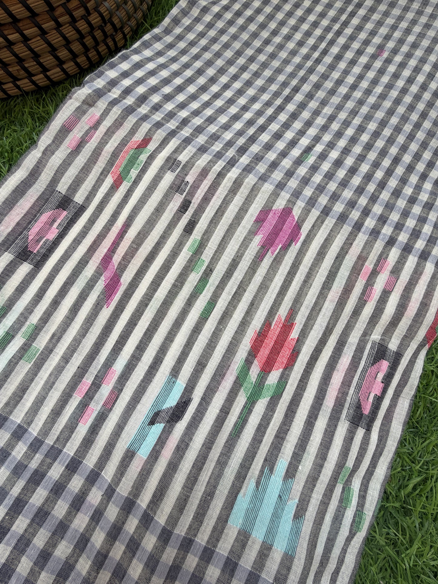 Jaamdani mul fabric