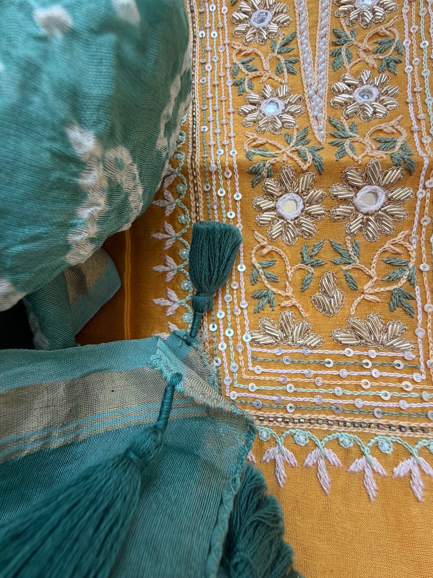 Hand embroidered chanderi kurta bandhani dupatta