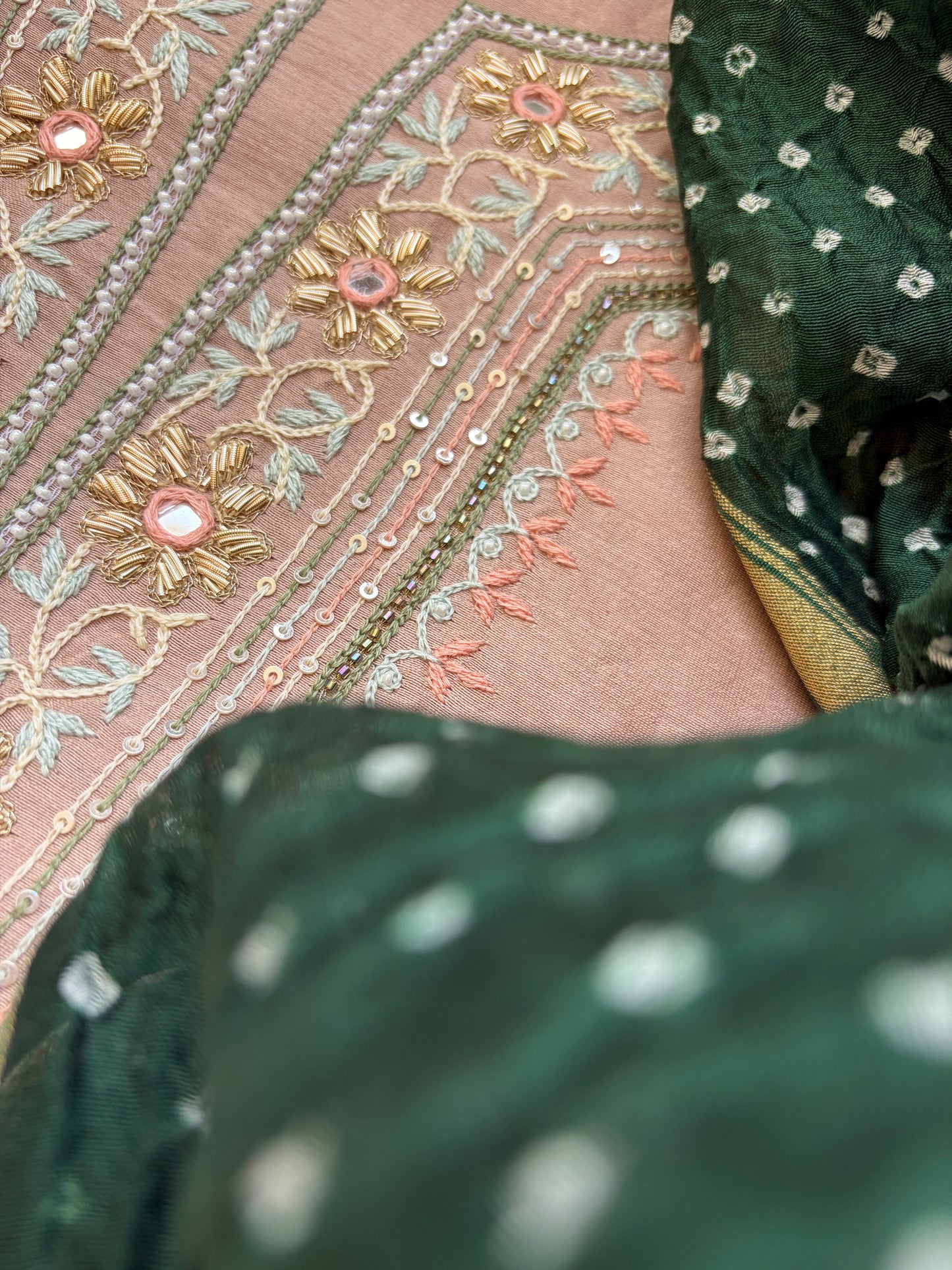 Hand embroidered chanderi kurta chanderi silk bandhani dupatta