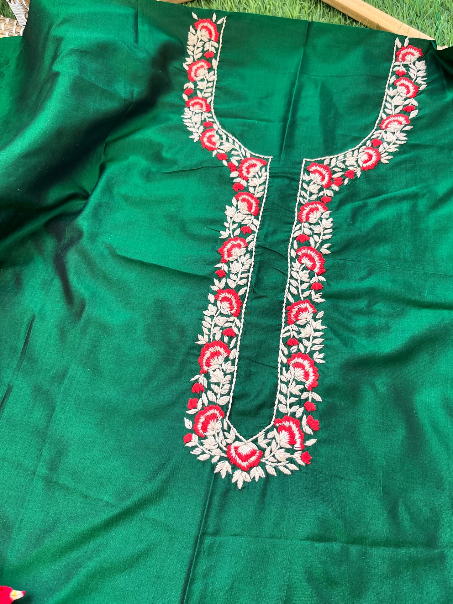 Silk thread work kurta fabric with Bandhani dupatta