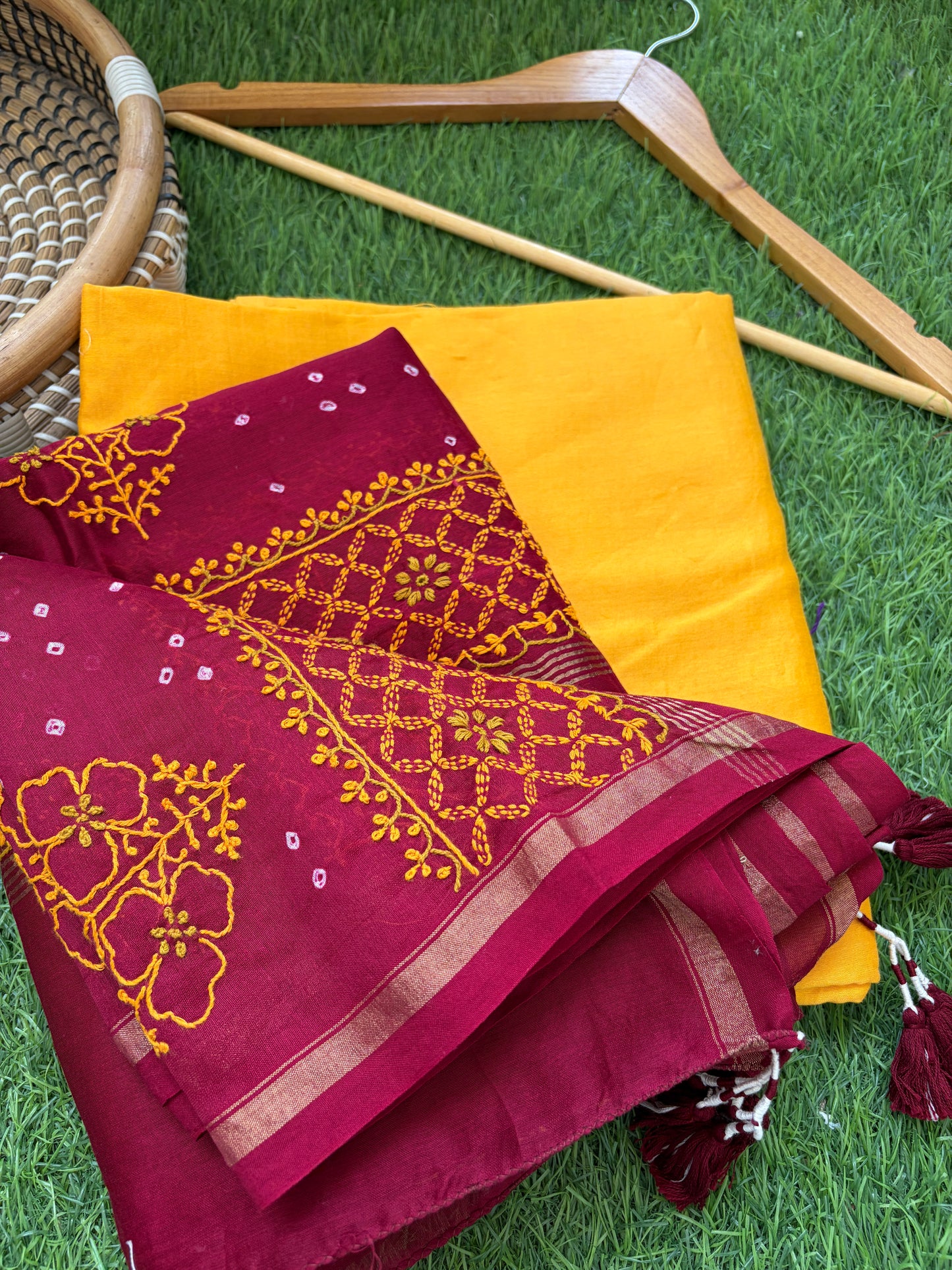 Plain chanderi kurta bottom pure chanderi bandhani chikankari dupatta
