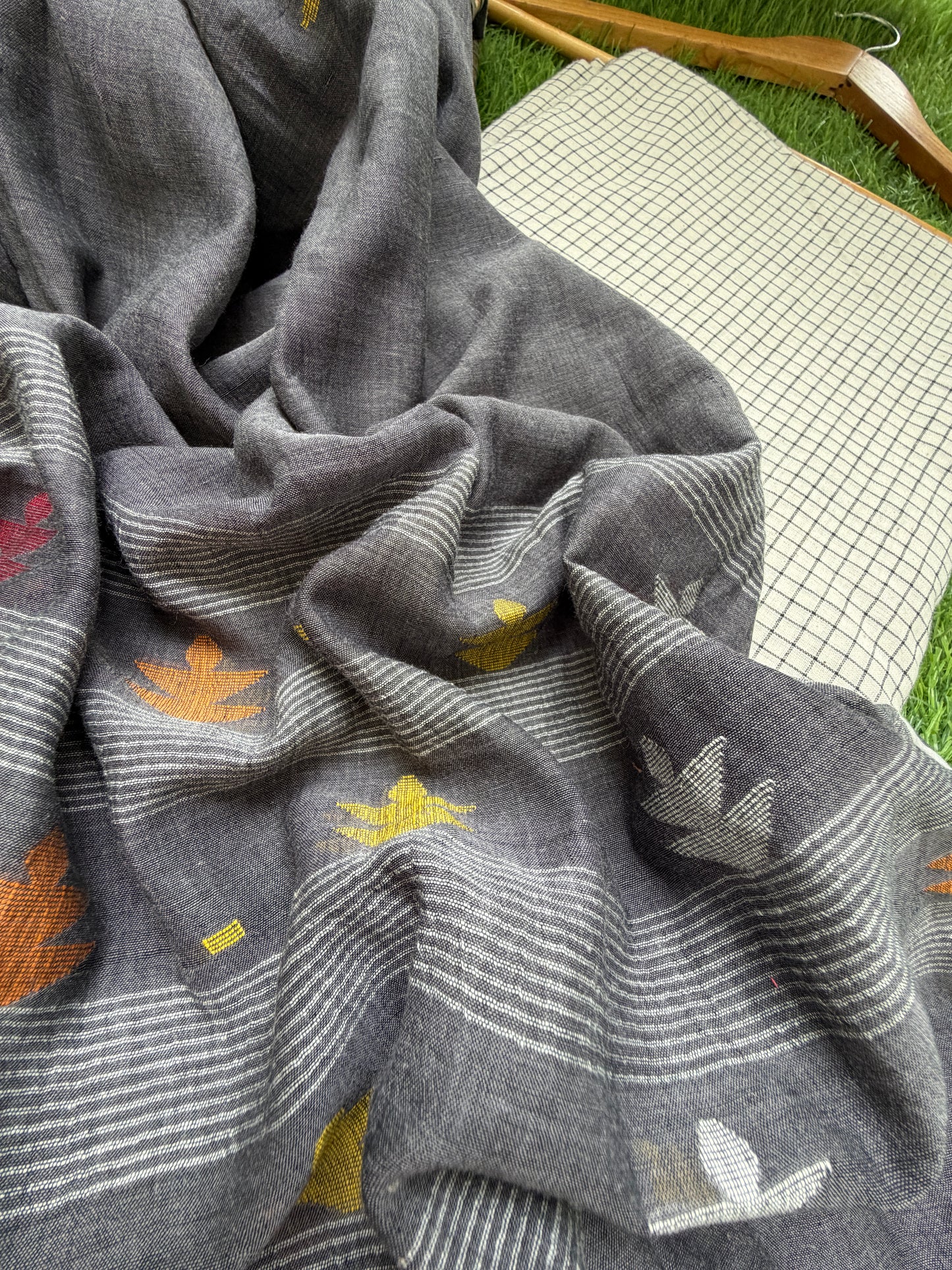 Jaamdani Mul dupatta khadi kurta Bottom