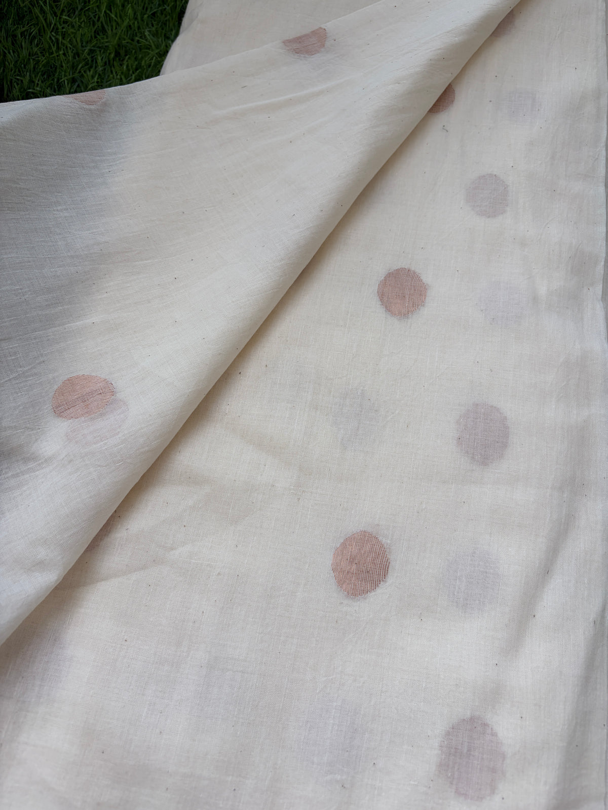 Jaamdani mul fabric zari booti