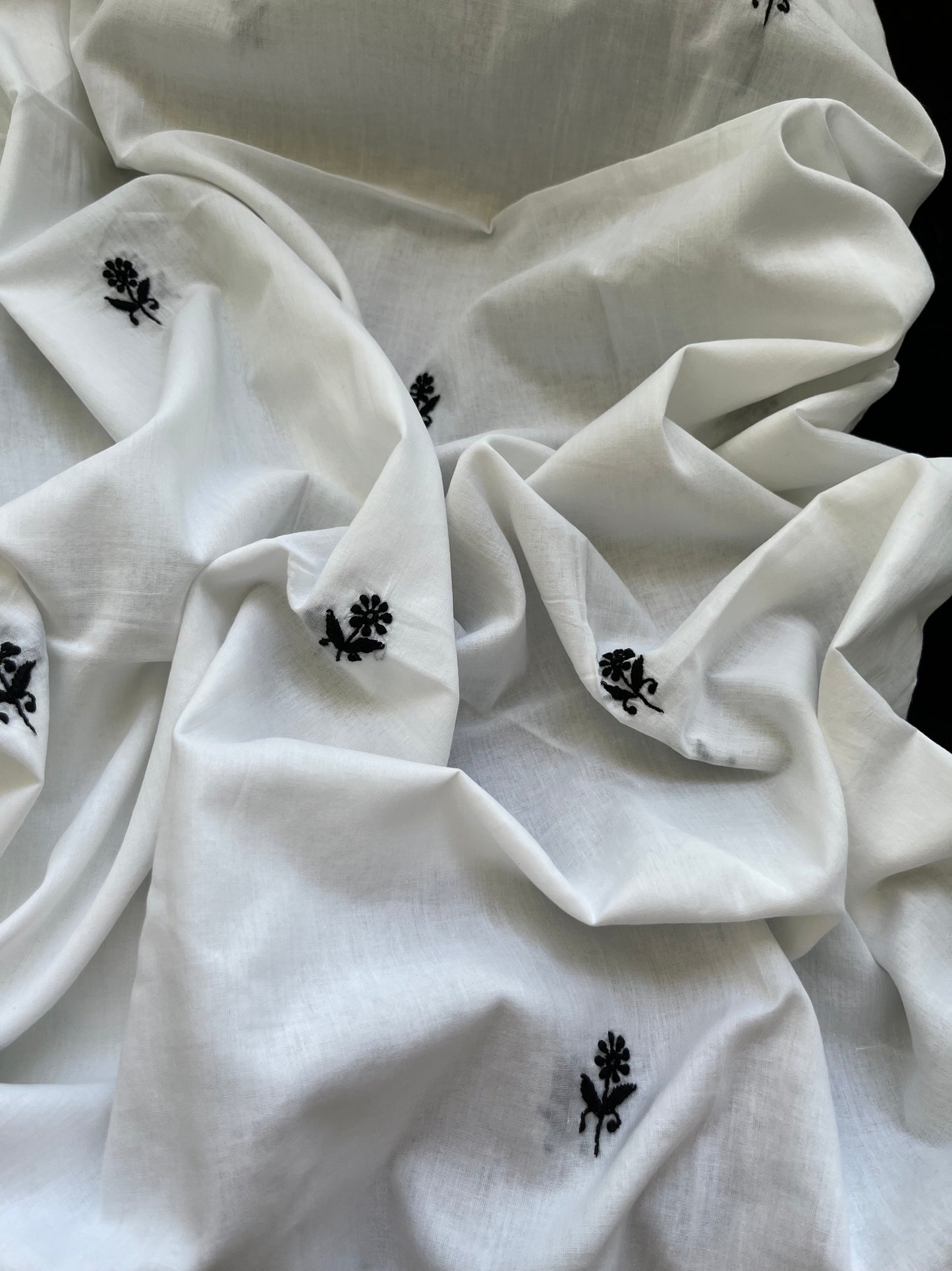 Cotton chikankari kurta dupatta