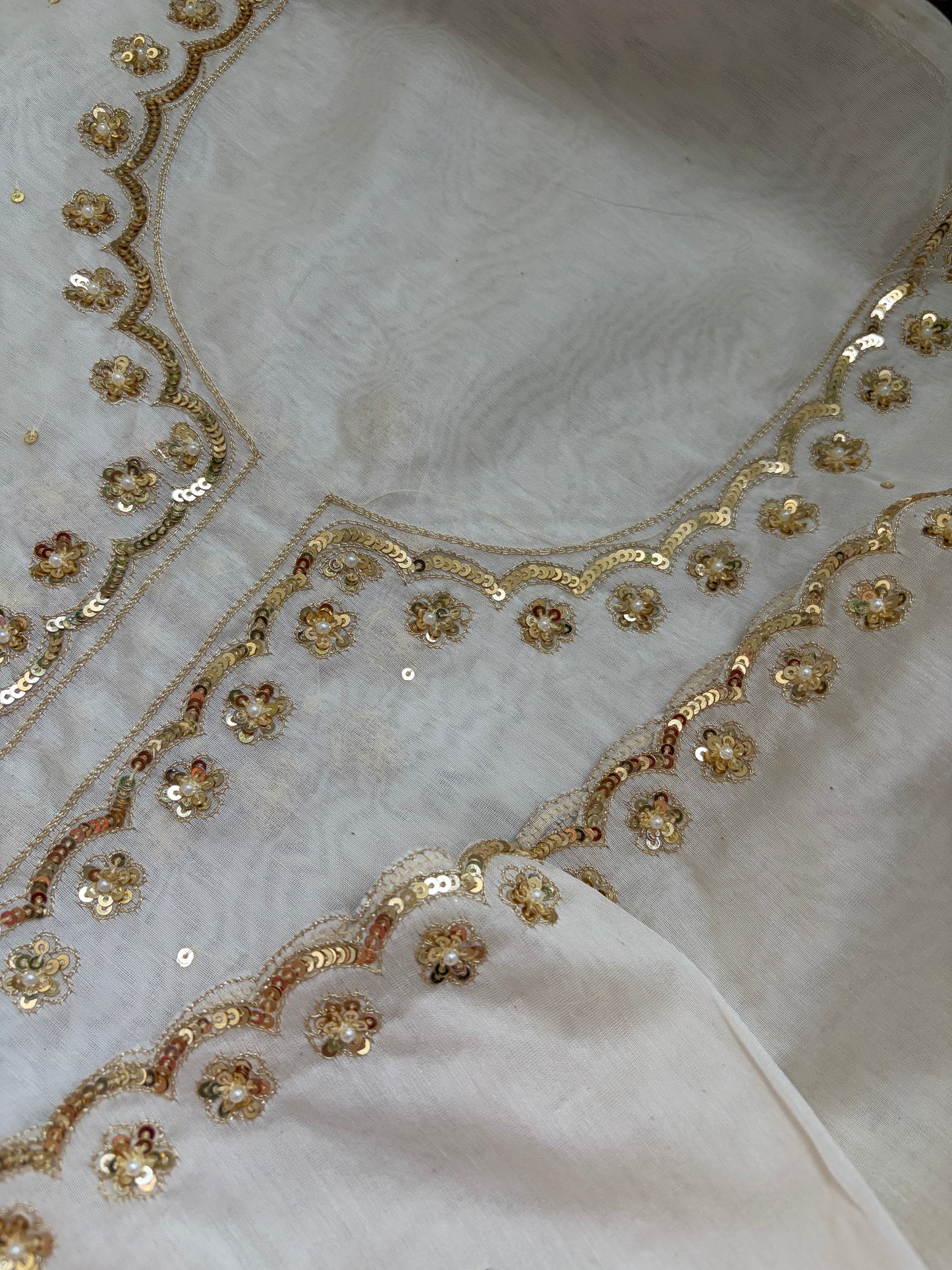 Hand embroidered chanderi kurta dupatta