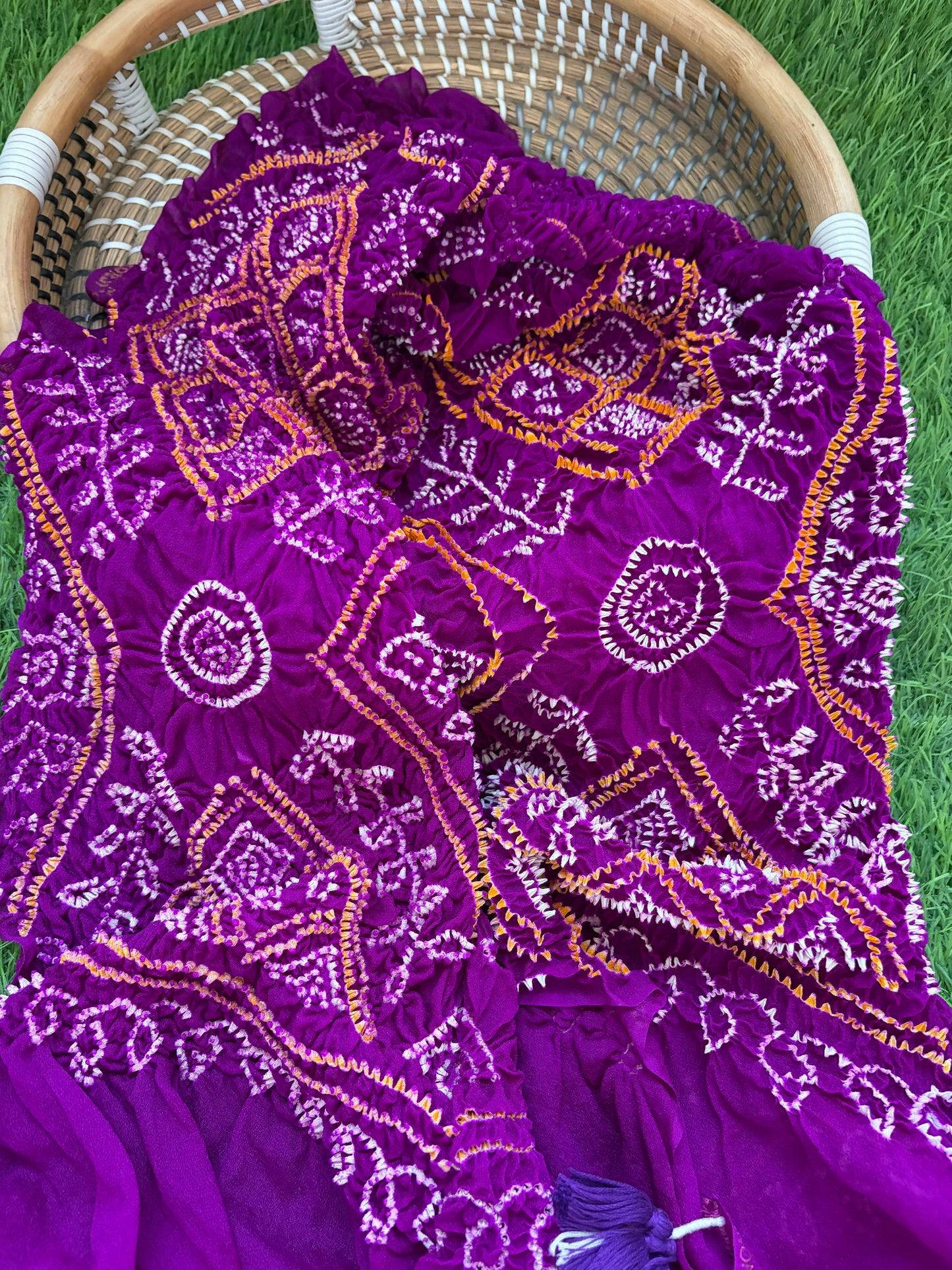 Bandhani chinon Dupatta