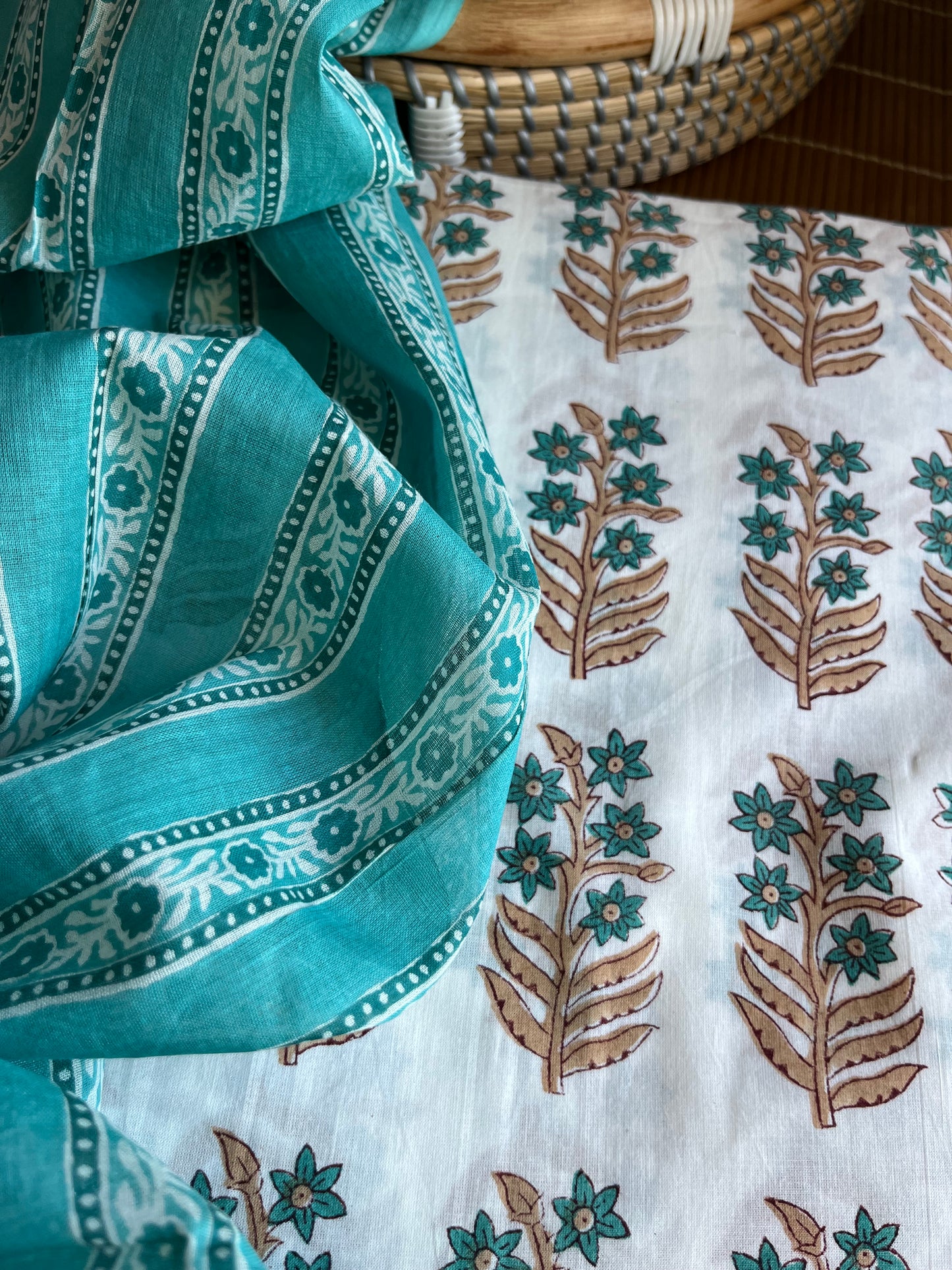 Cotton mughal boota and mul dupatta set