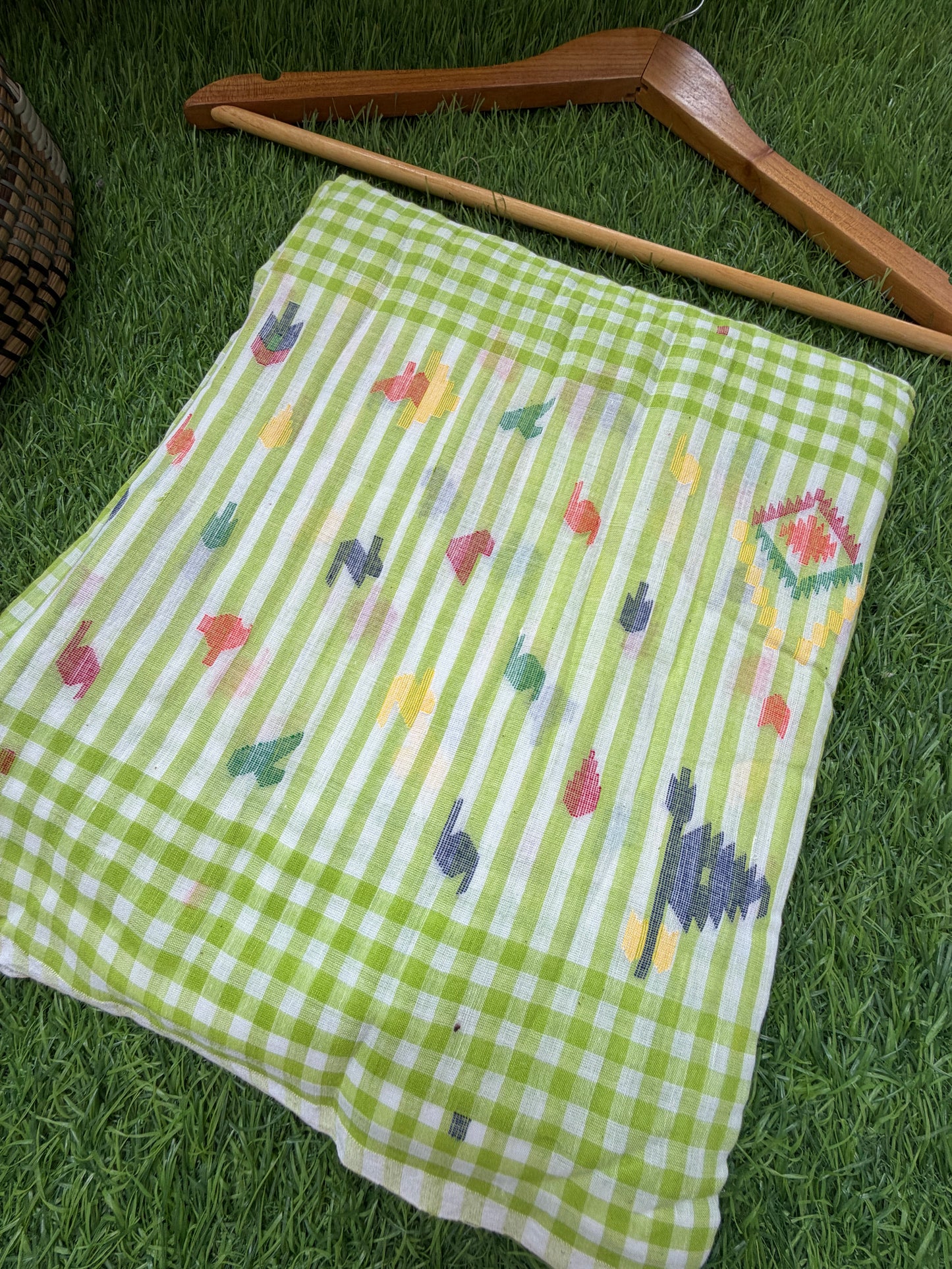Jaamdani mul fabric
