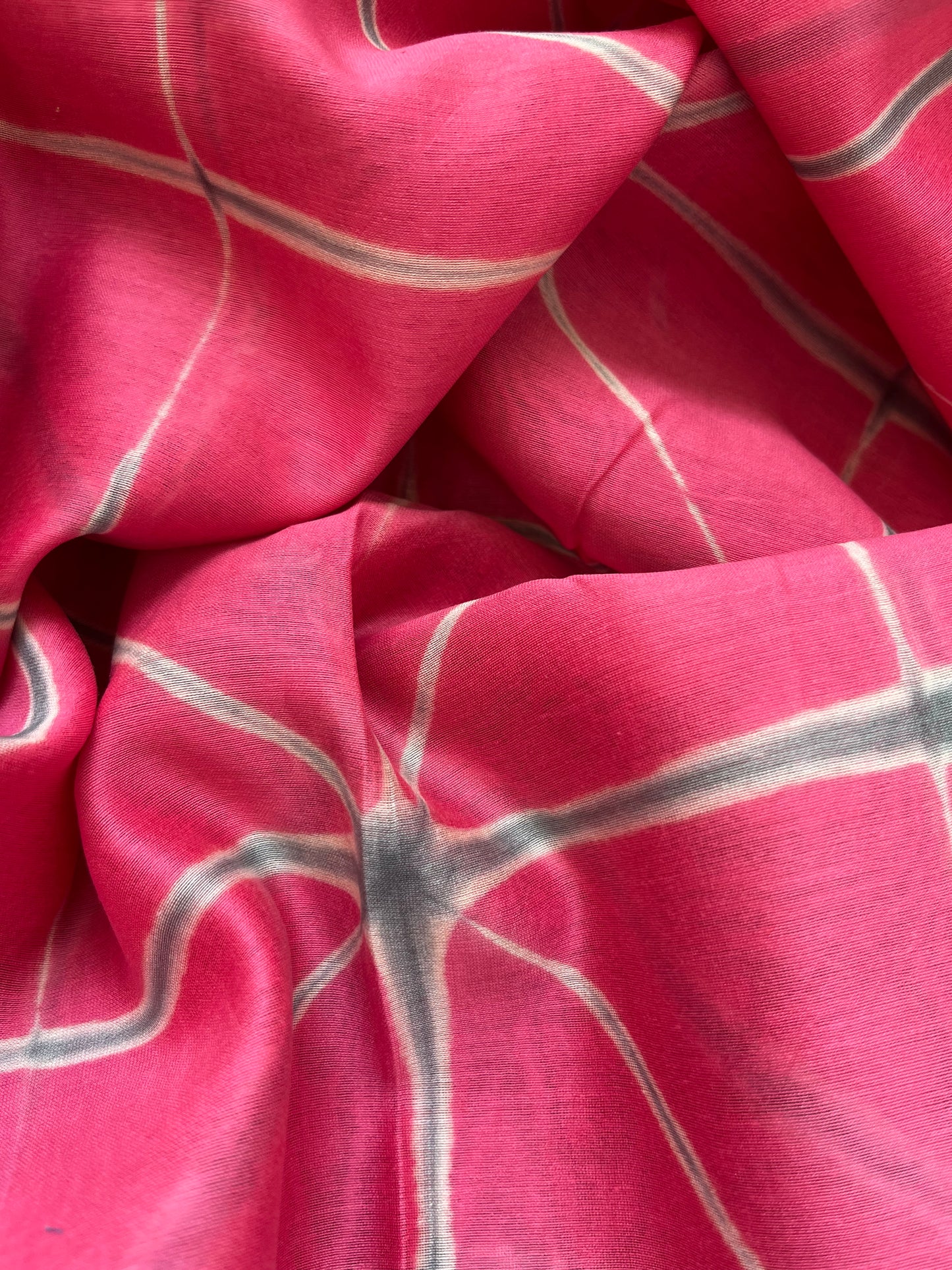 Chanderi Clamp Dye dupatta with plain fabric