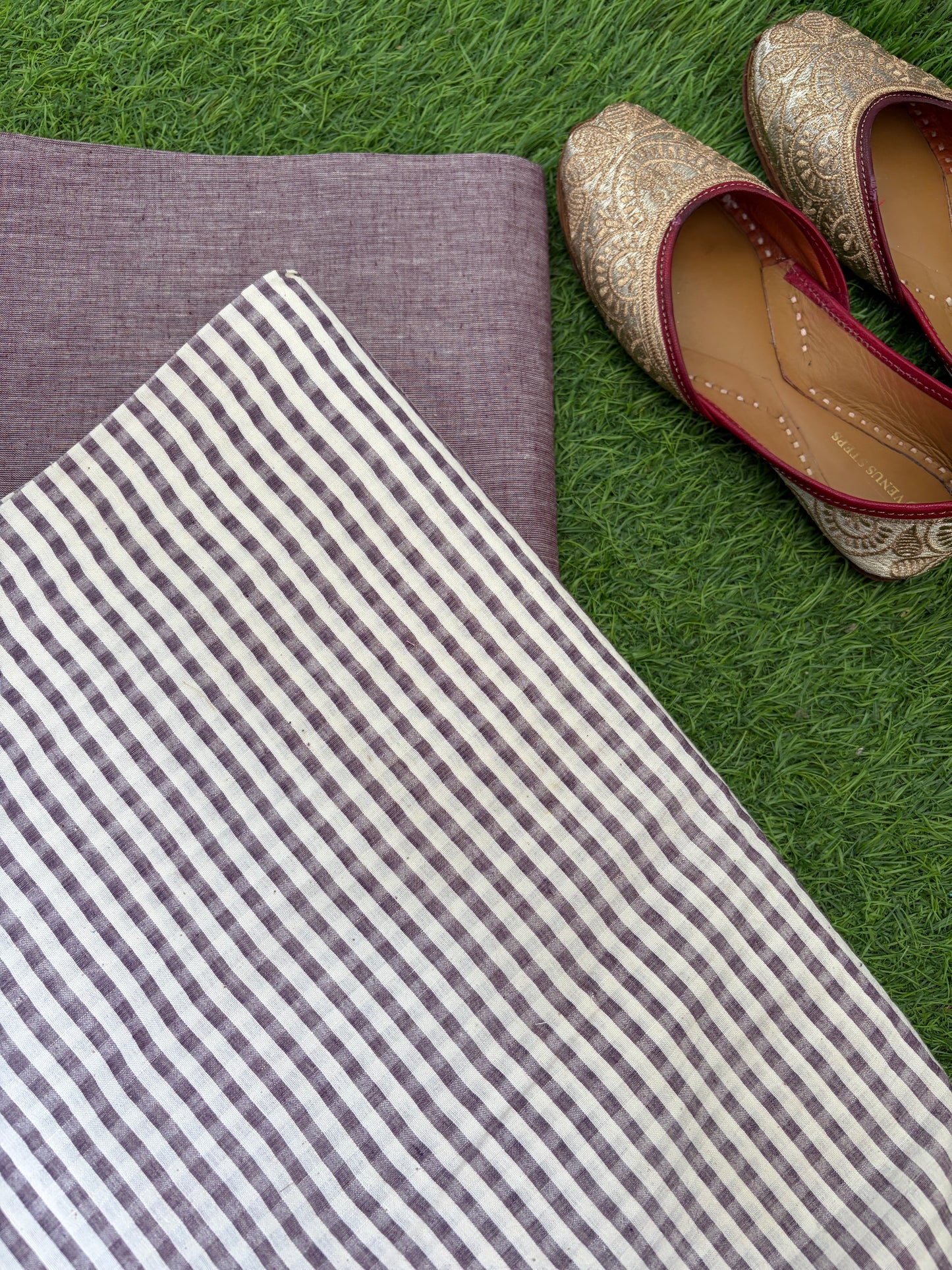 Khadi Cotton checks plain mangalgiri