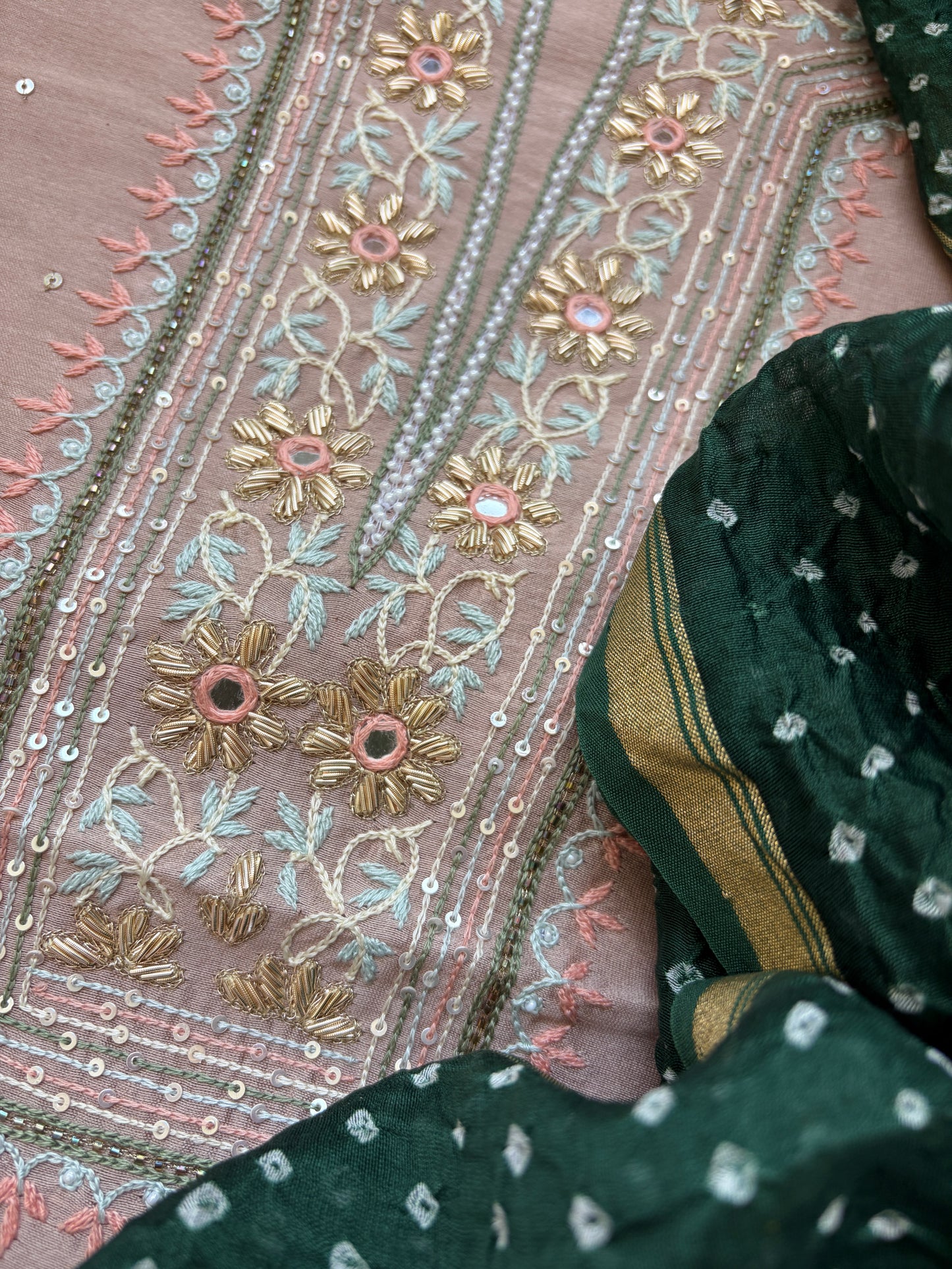 Hand embroidered chanderi kurta chanderi silk bandhani dupatta