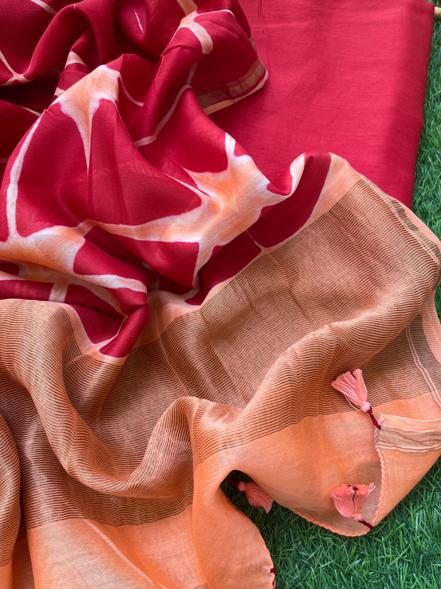 Chanderi Clamp Dye dupatta with plain fabric