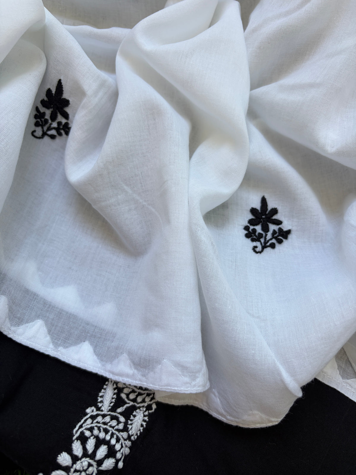 Cotton chikankari kurta dupatta