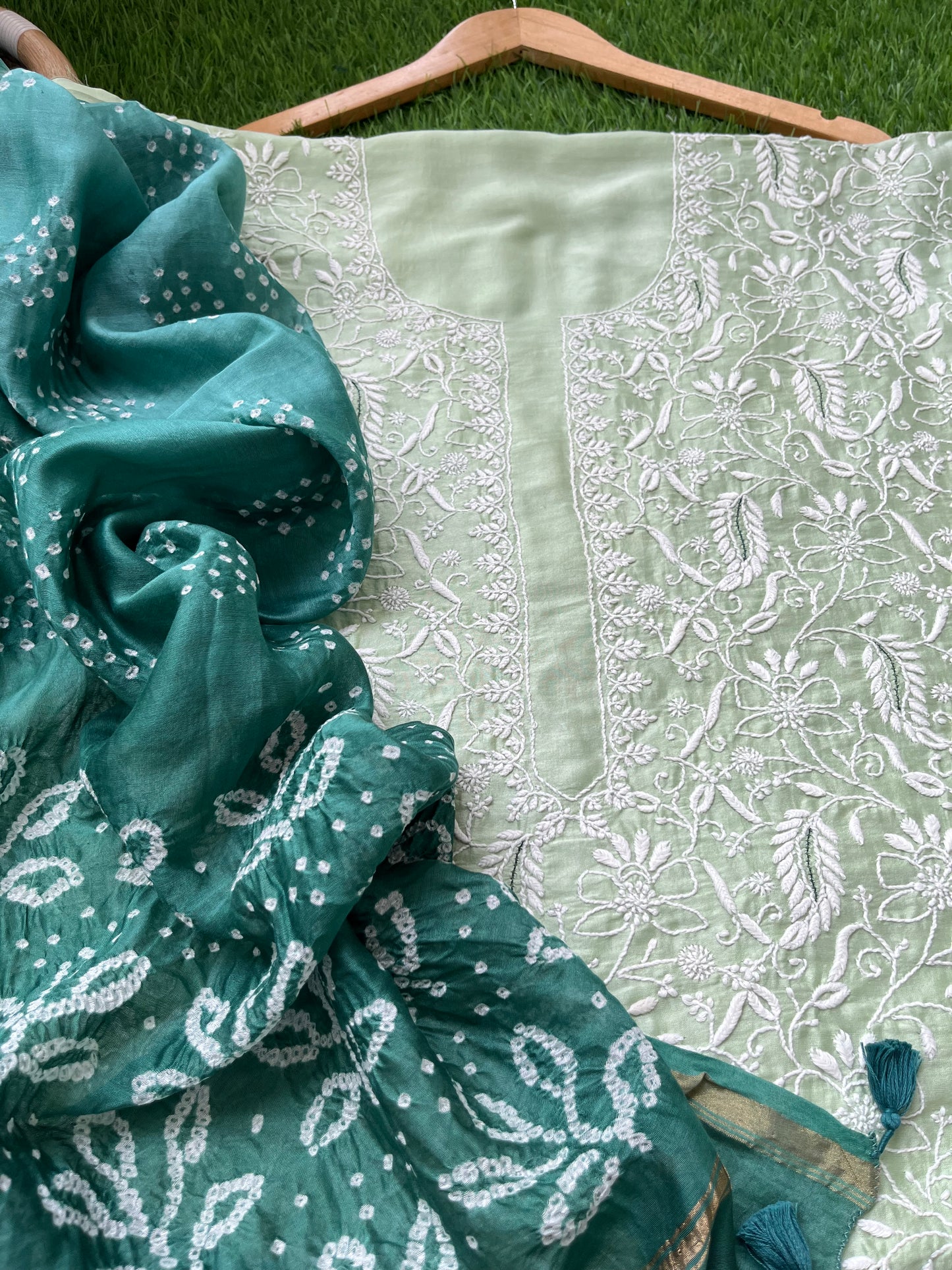 Chanderi Chikankari Kurta bandhani Dupatta