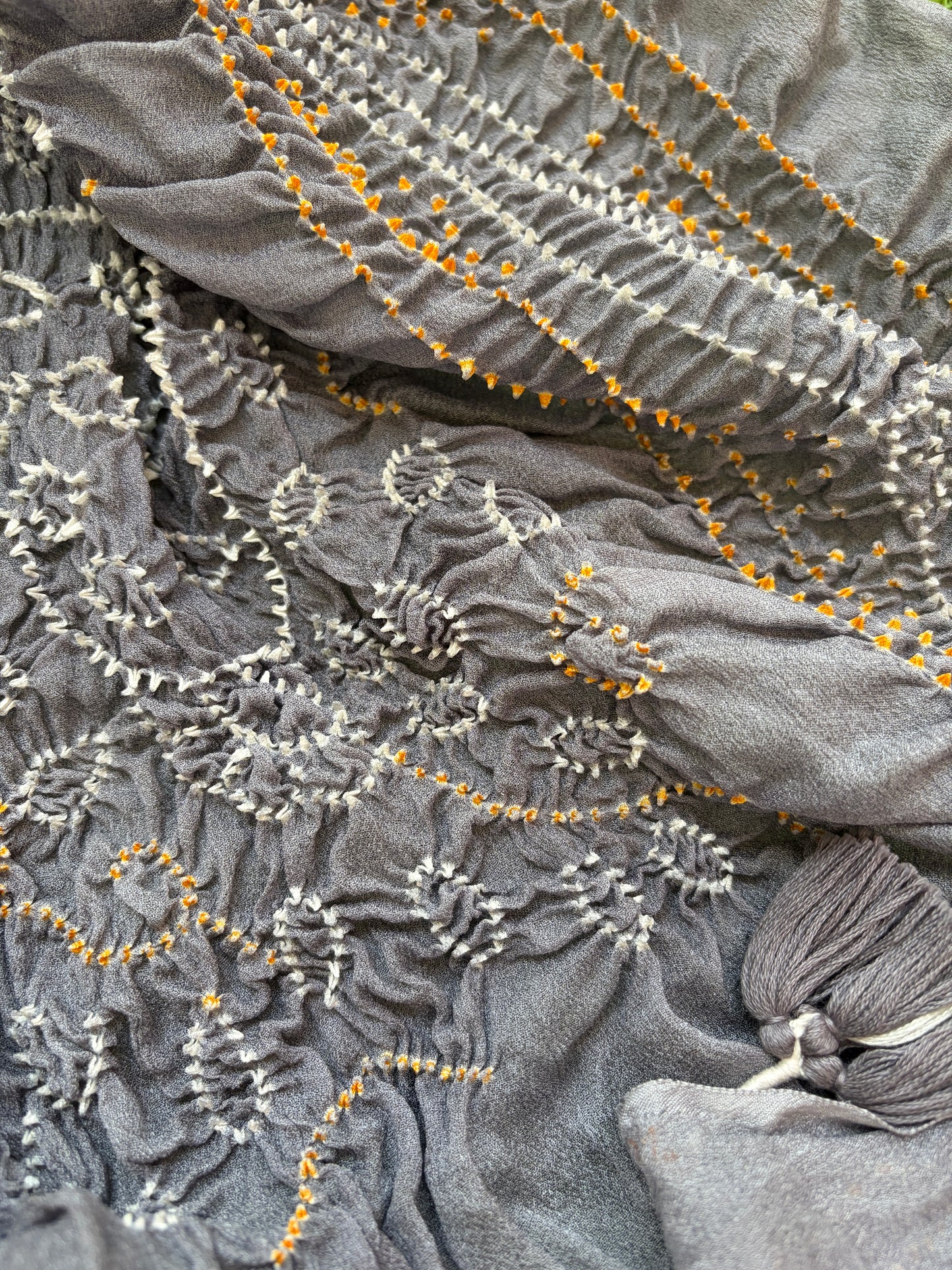 Bandhani chinon Dupatta