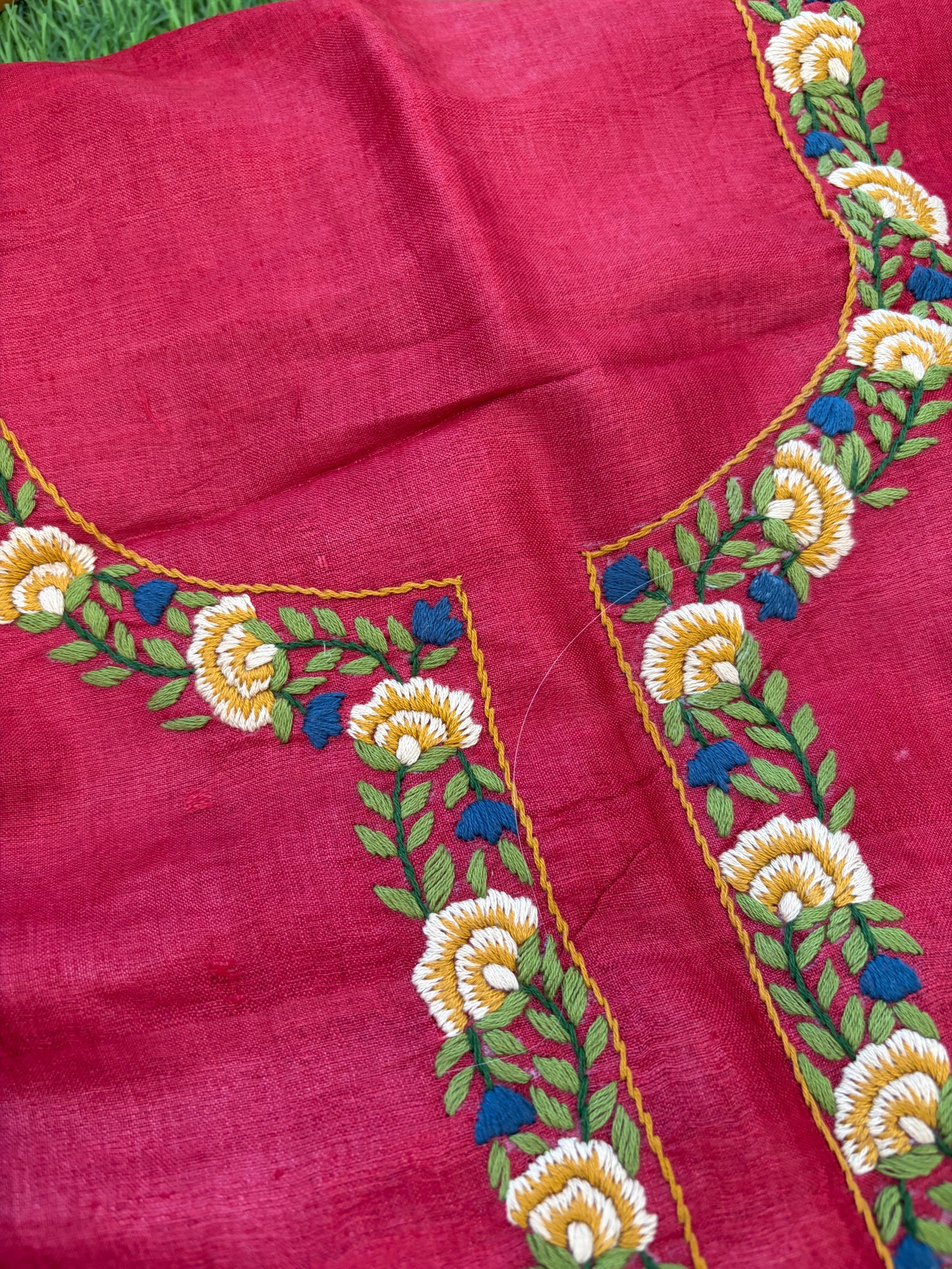 Hand embroidered tussar kurta dupatta