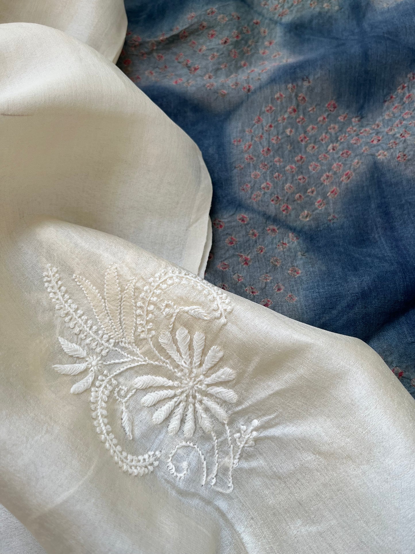 त्योहार :Tussar silk chikankari Dupatta silk with badhani kurta Fabric