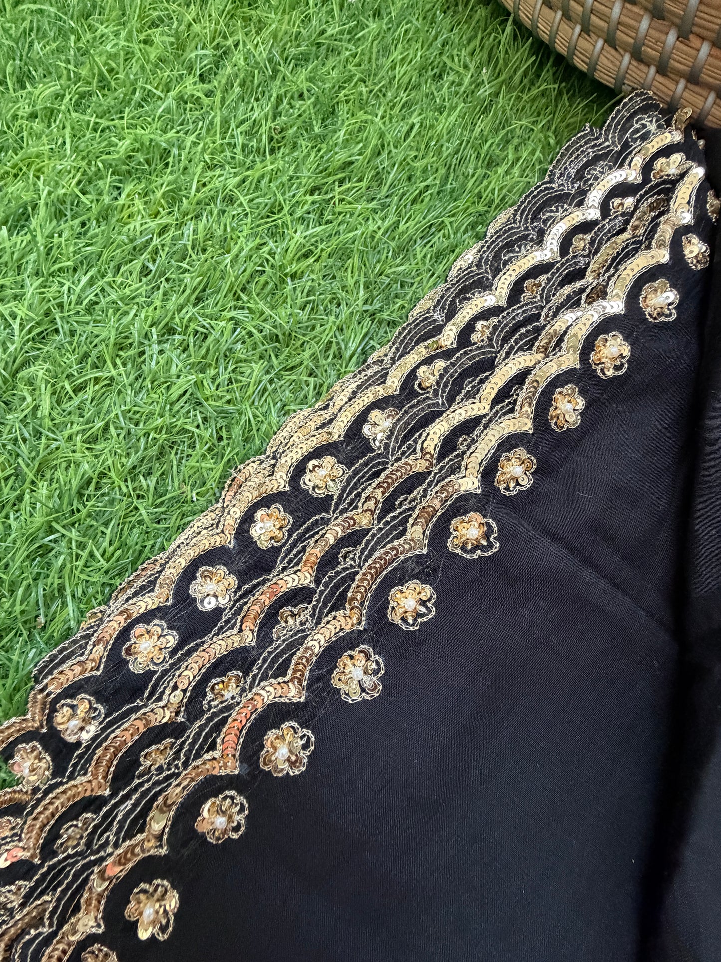 Hand embroidered chanderi kurta dupatta