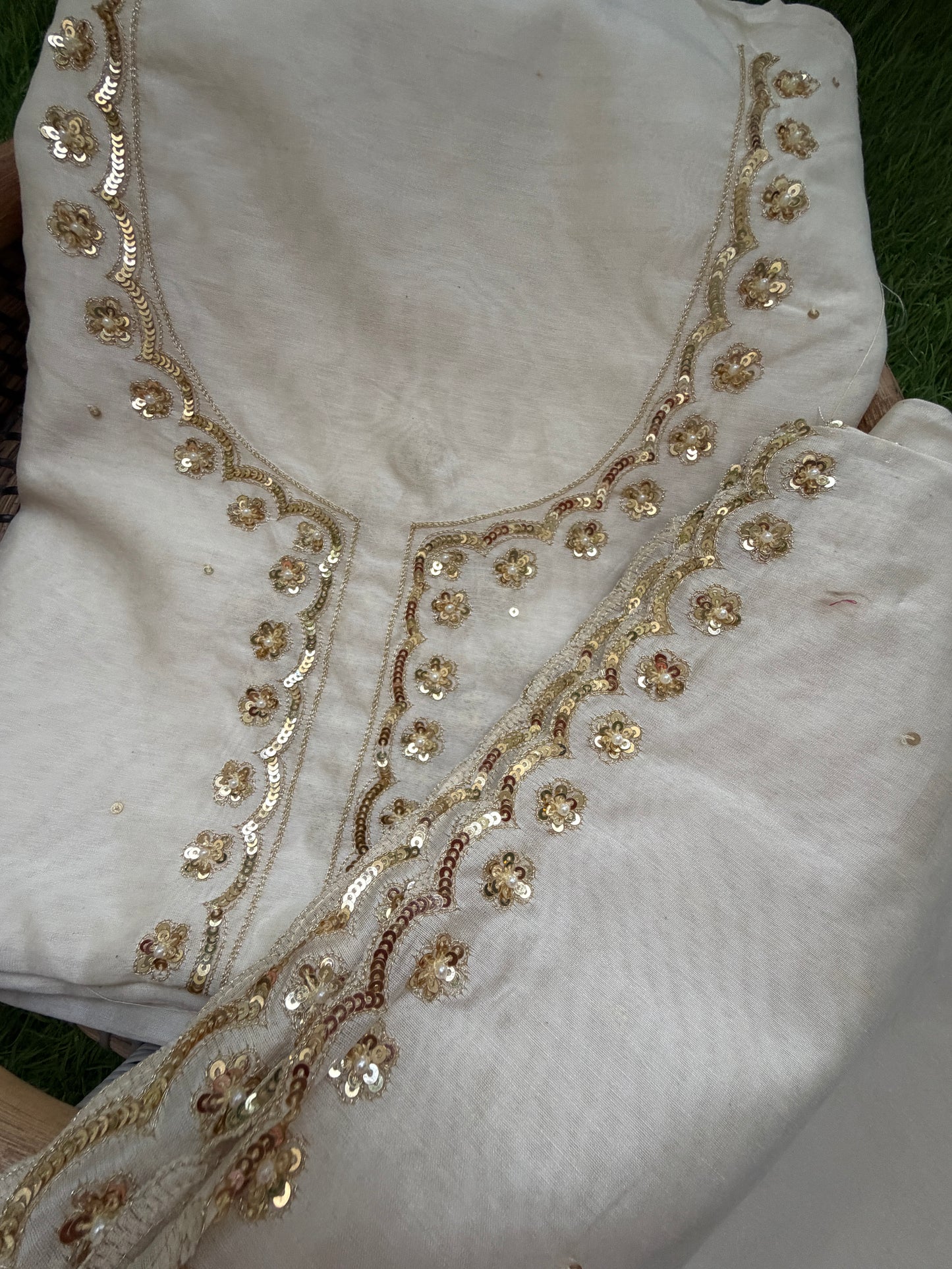 Hand embroidered chanderi kurta dupatta