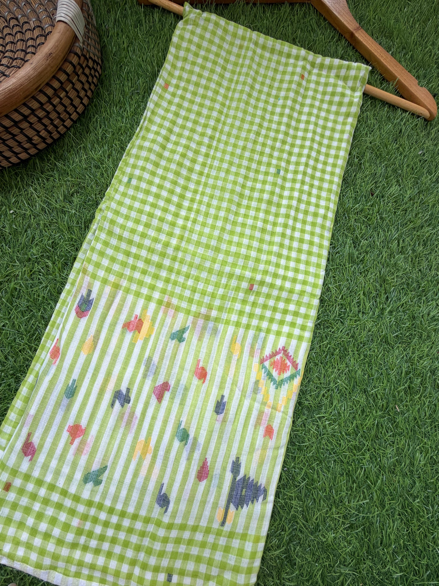 Jaamdani mul fabric