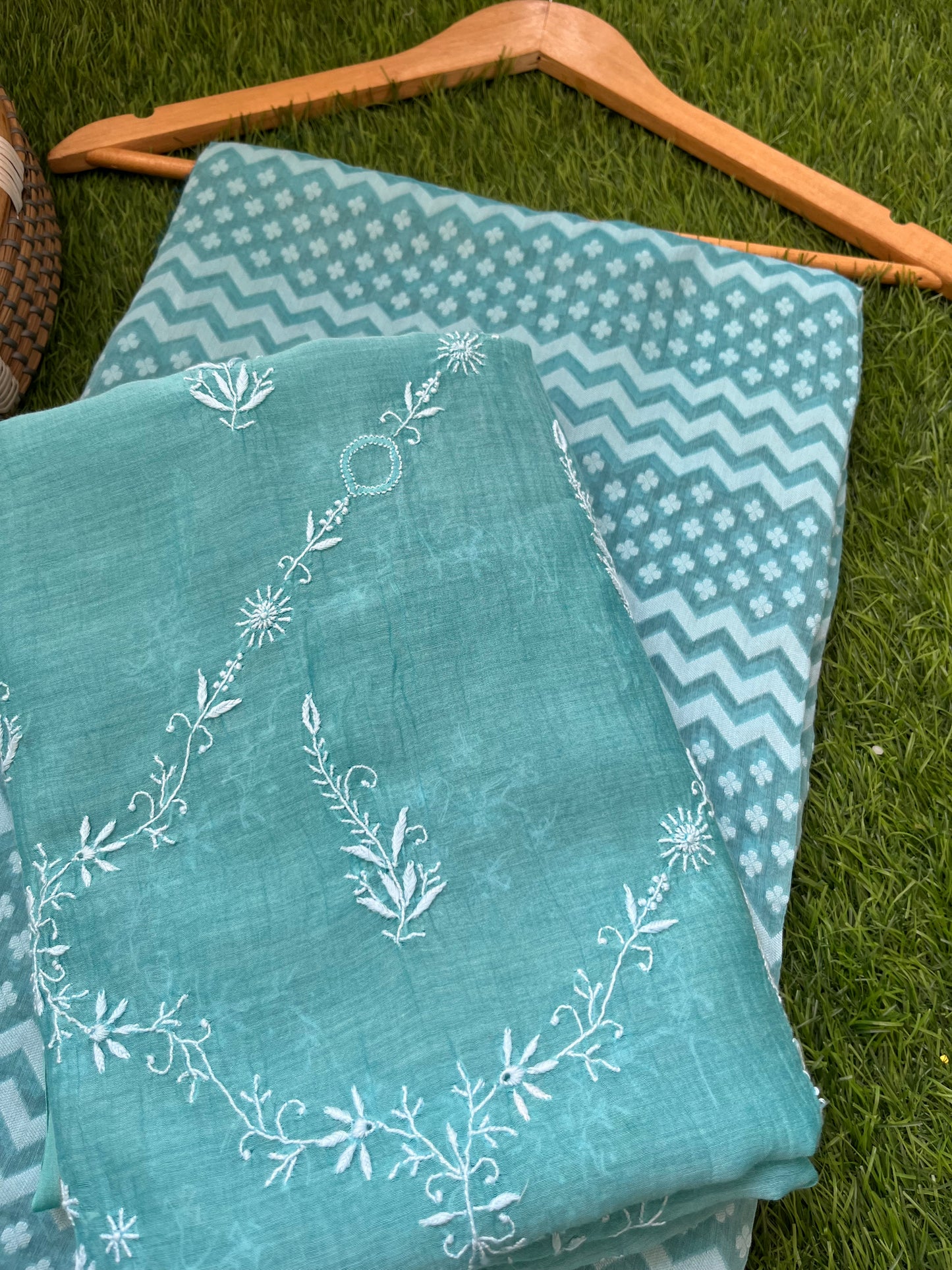 Jaamdani kurta chikankari dupatta