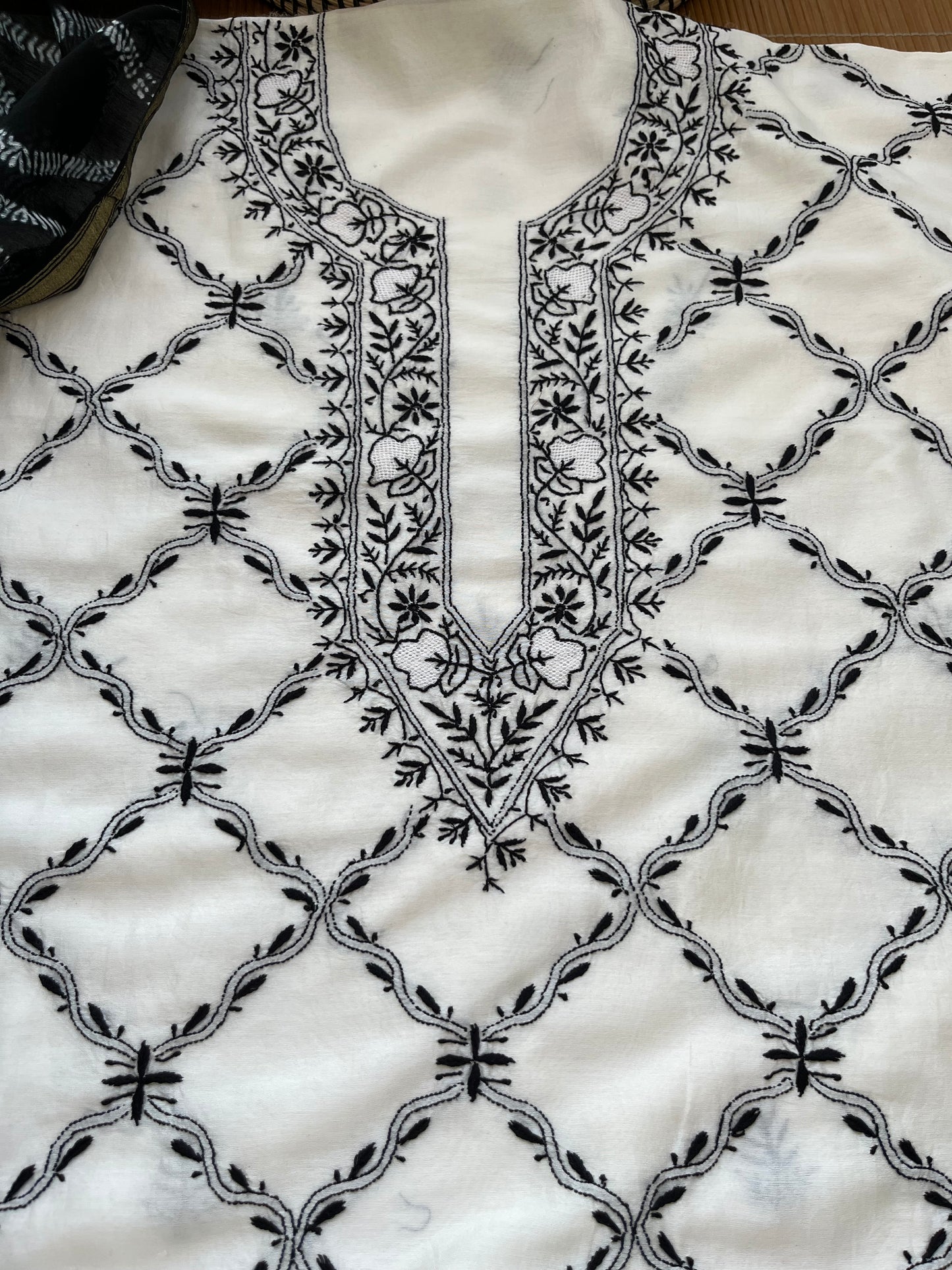 Chanderi chikan kurta shibori dupatta