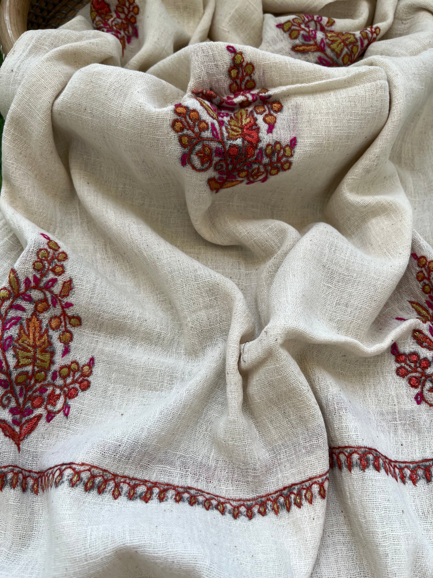 Kala Cotton kashmiri thread work stole