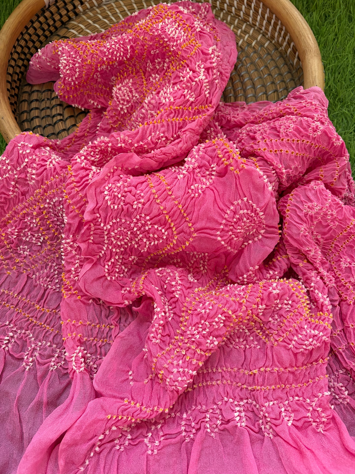 Bandhani chinon Dupatta