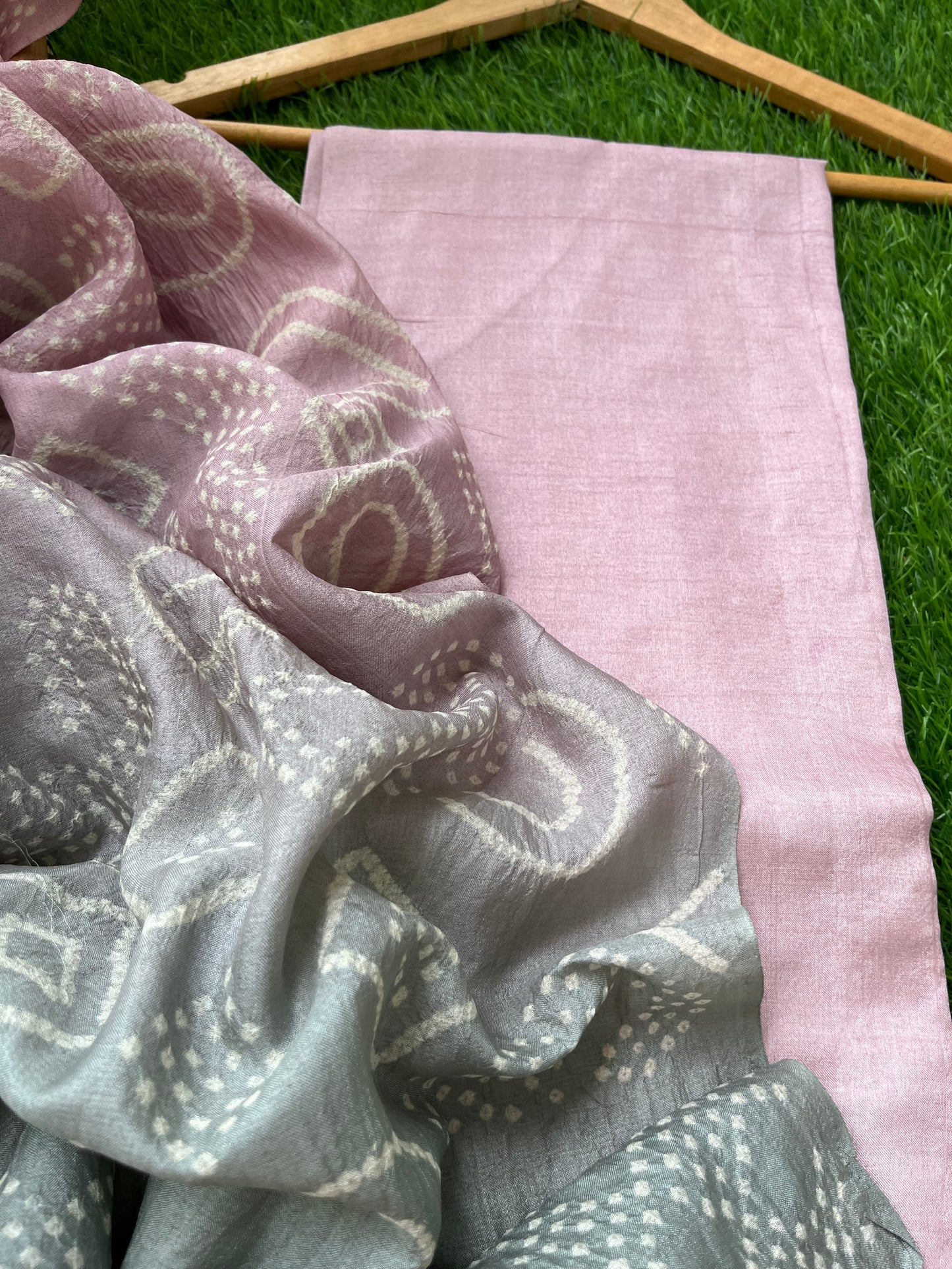 Tussar silk Bandhani dupatta plain kurta