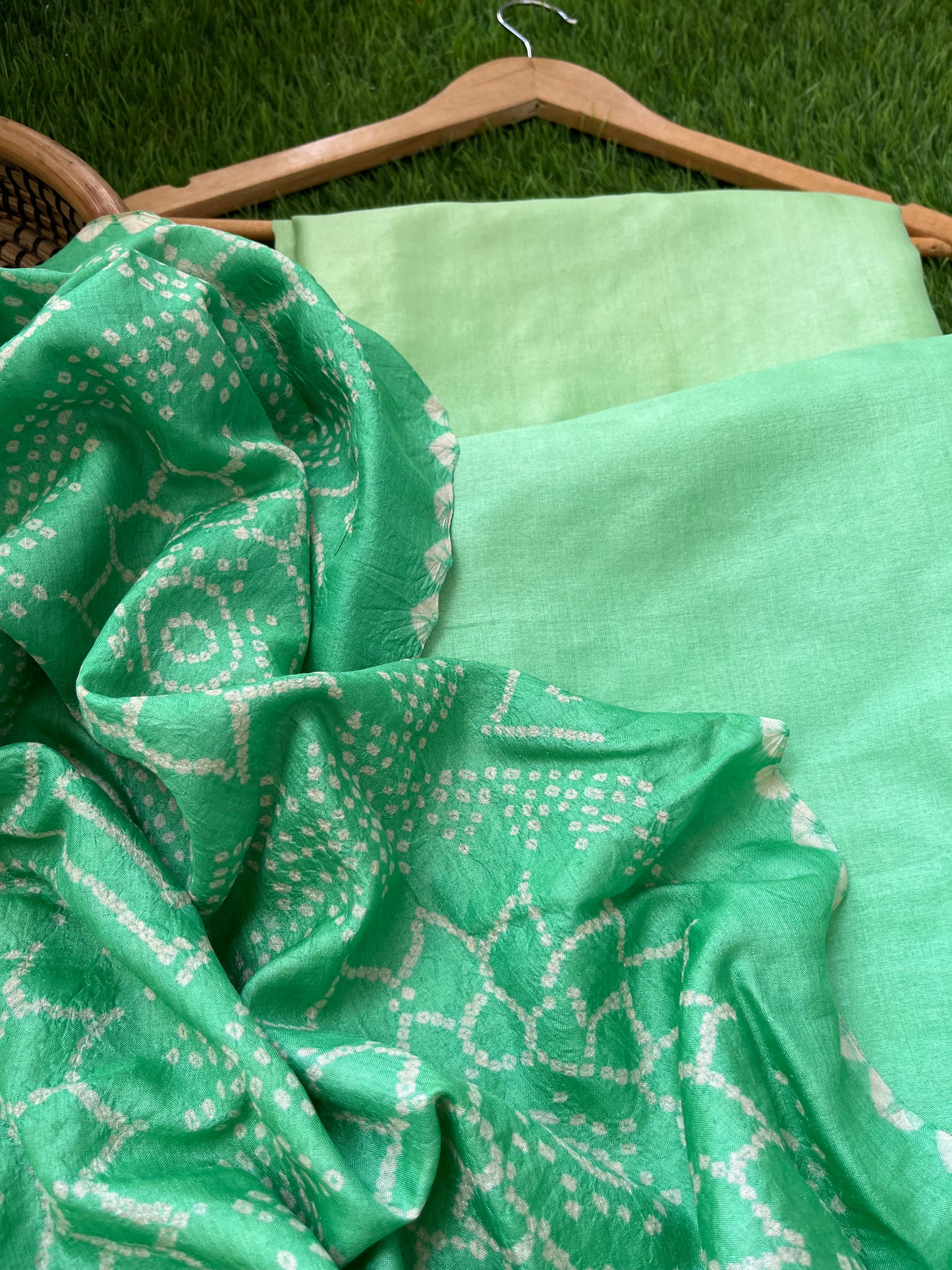 Tussar silk Bandhani dupatta plain kurta