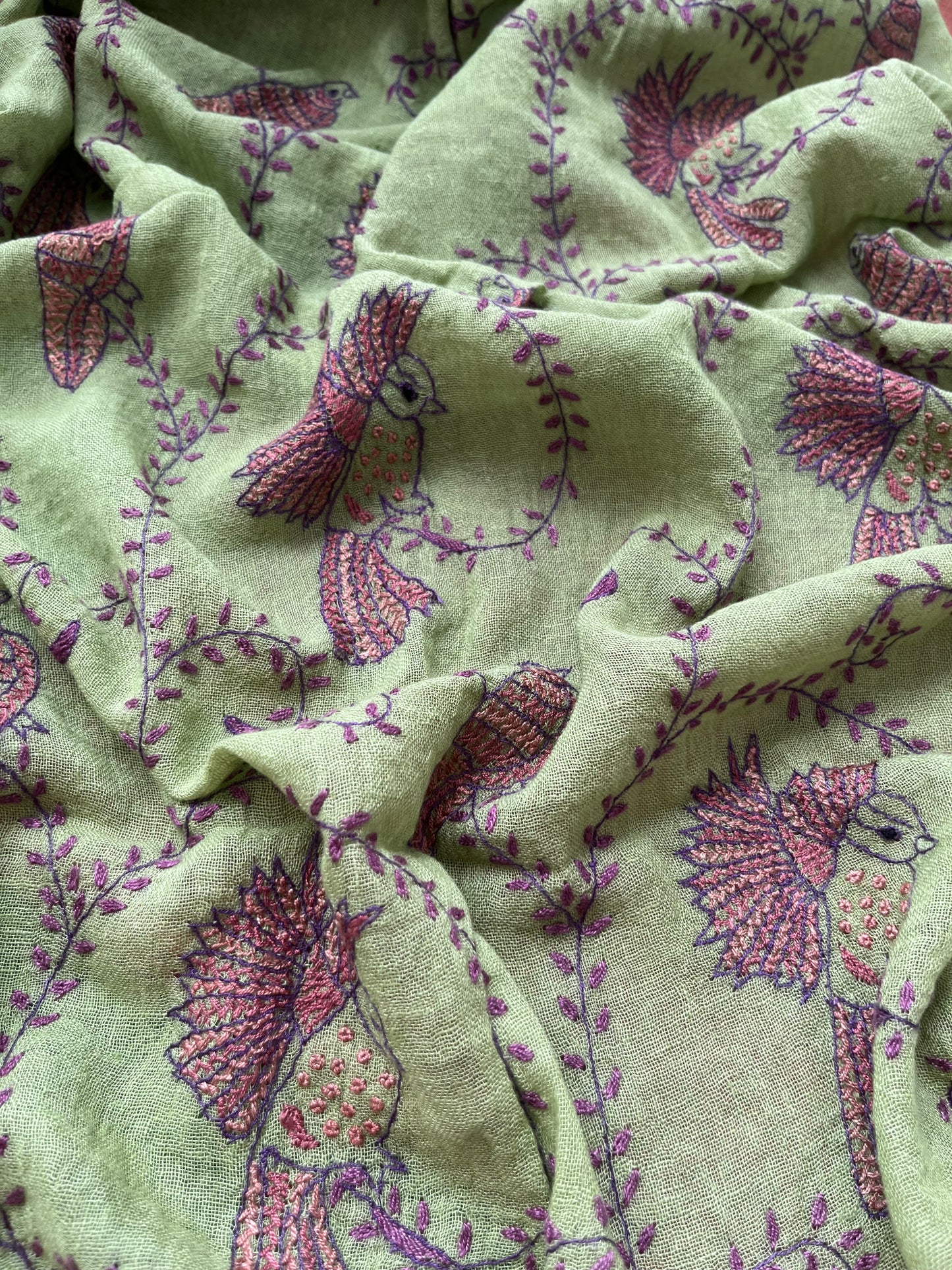 Linen sozni kaam dupatta paired with cotton kurta fabric