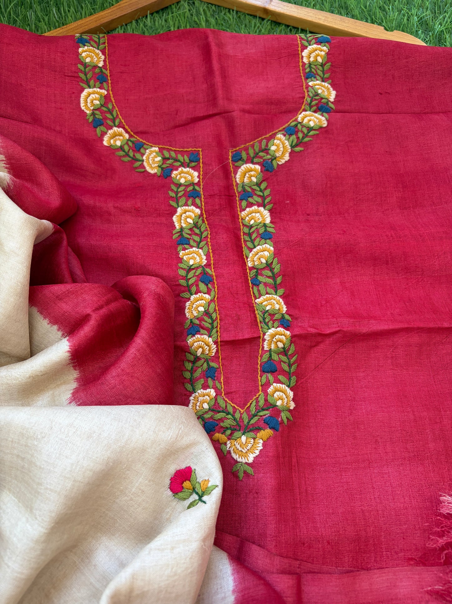 Hand embroidered tussar kurta dupatta