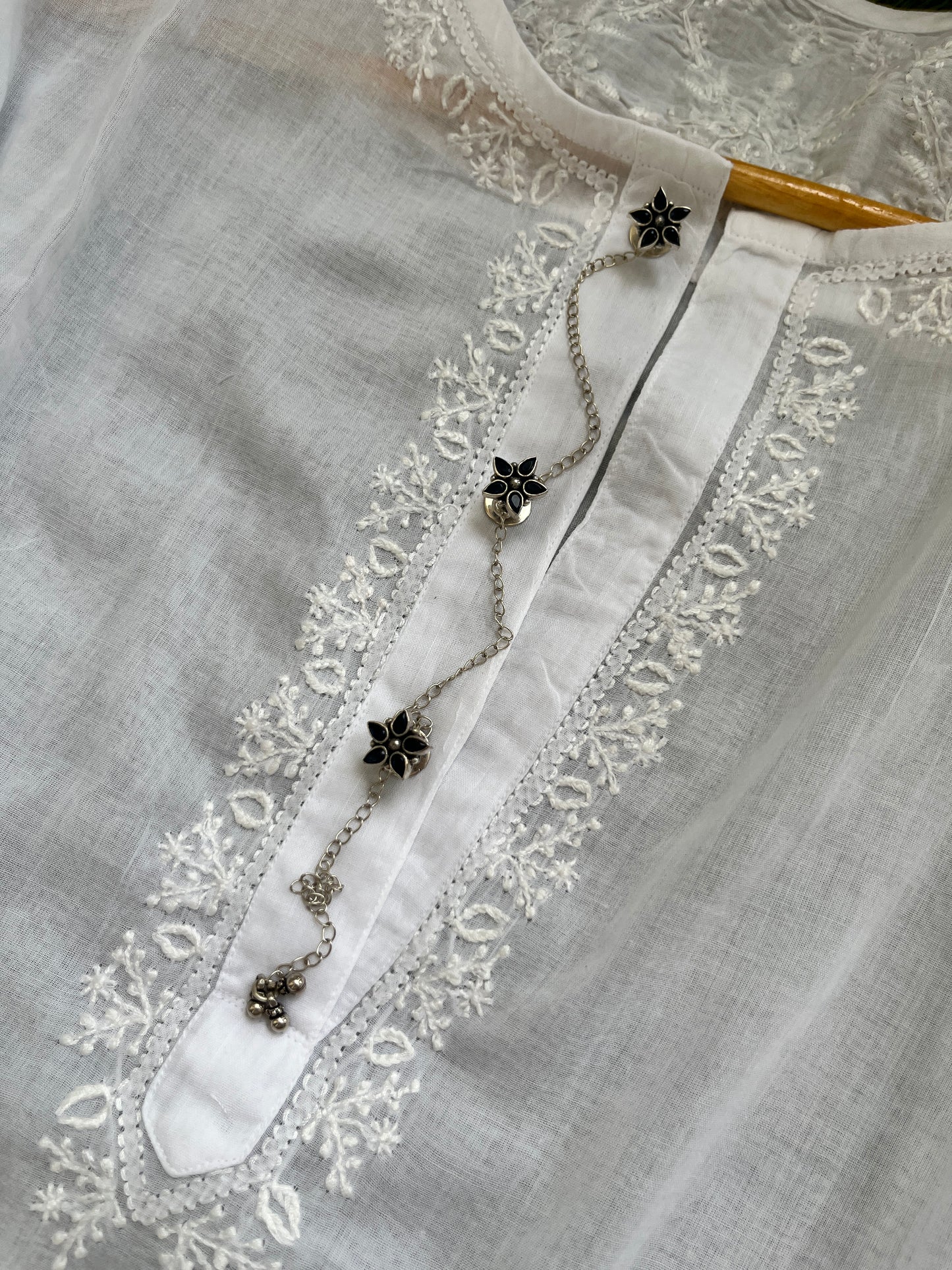 Phool buttons