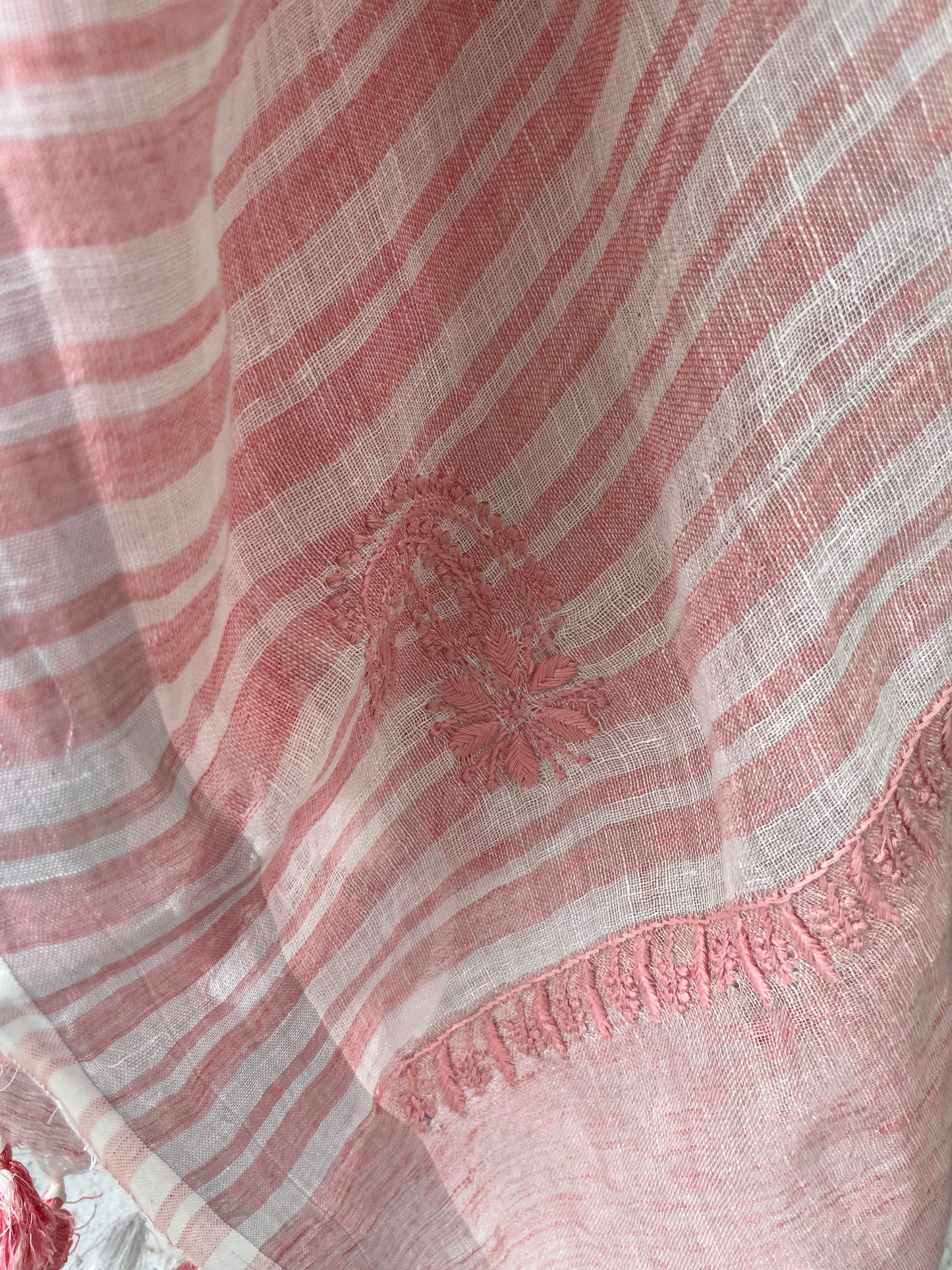 Linen chikankari Dupatta