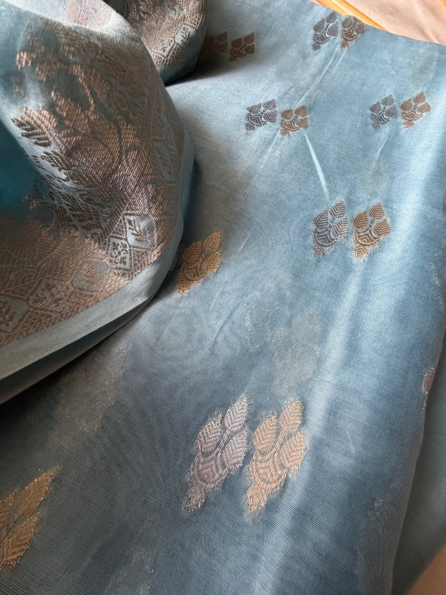 त्योहार् -Banarasi chanderi dupatta kurta